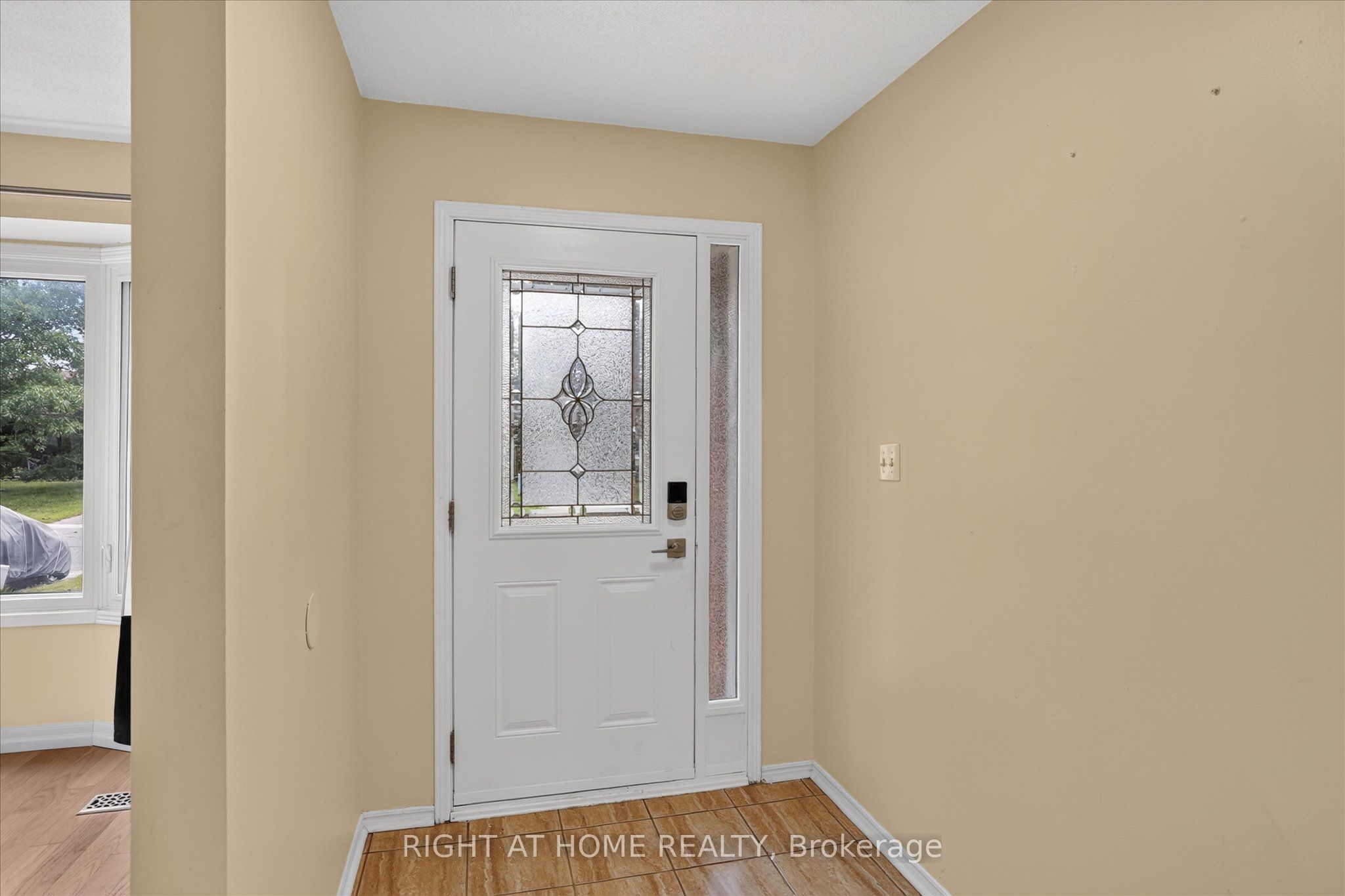 1533 Wildlark Drive Property Photo 5