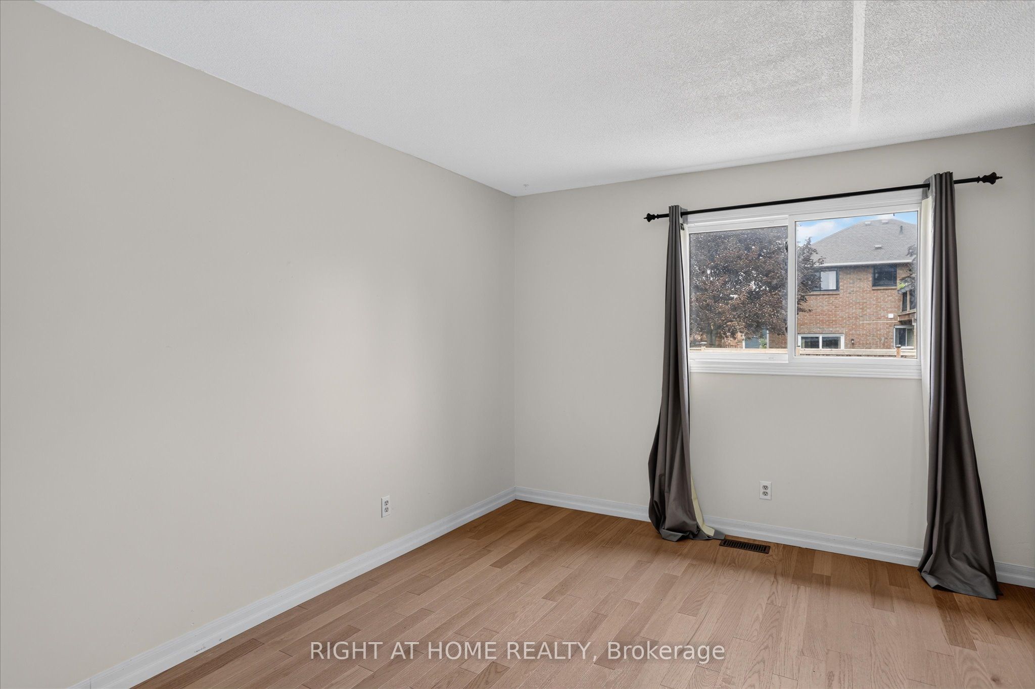 1533 Wildlark Drive Property Photo 30