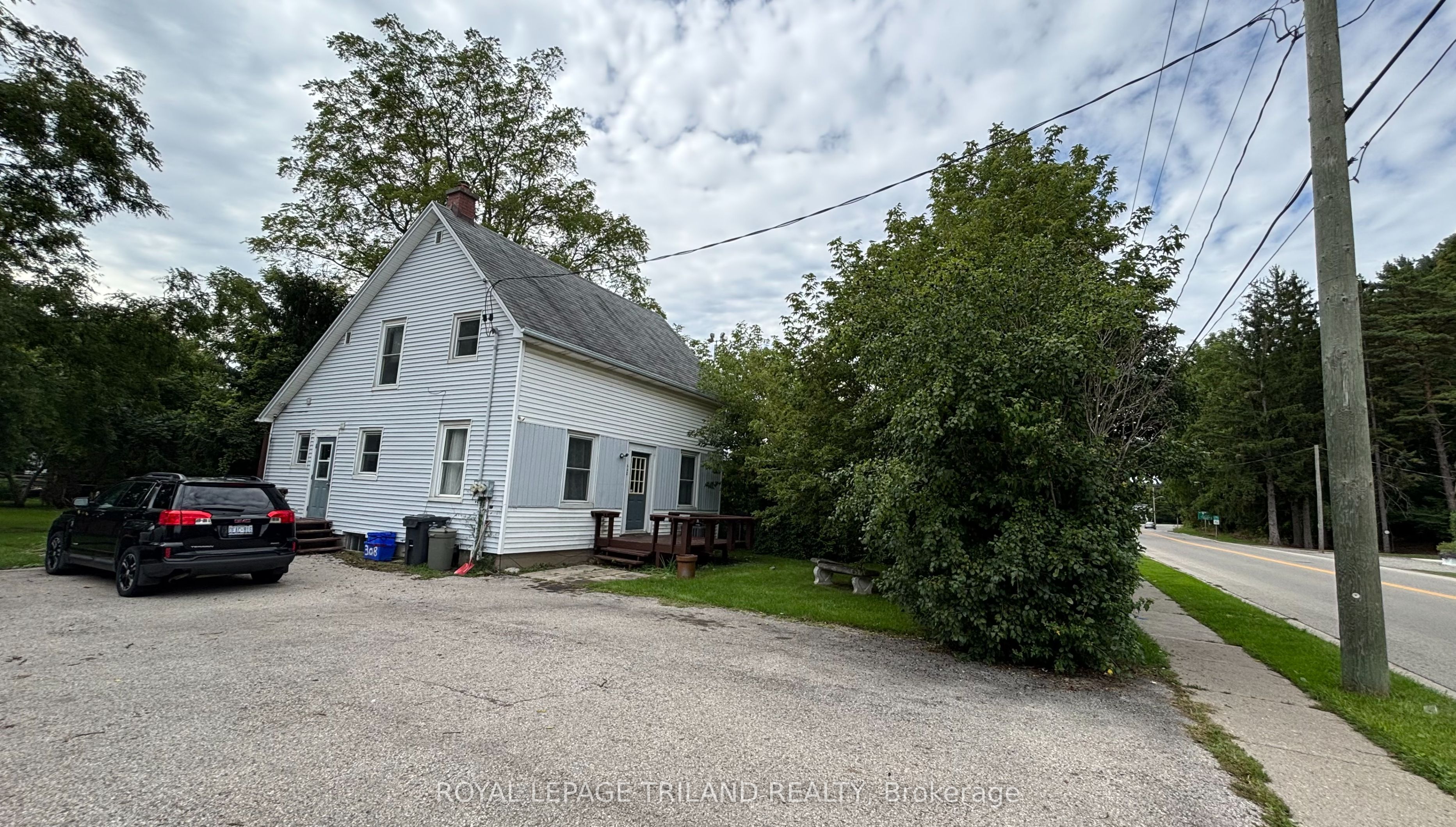 332 Colborne Street Main Property Photo 1