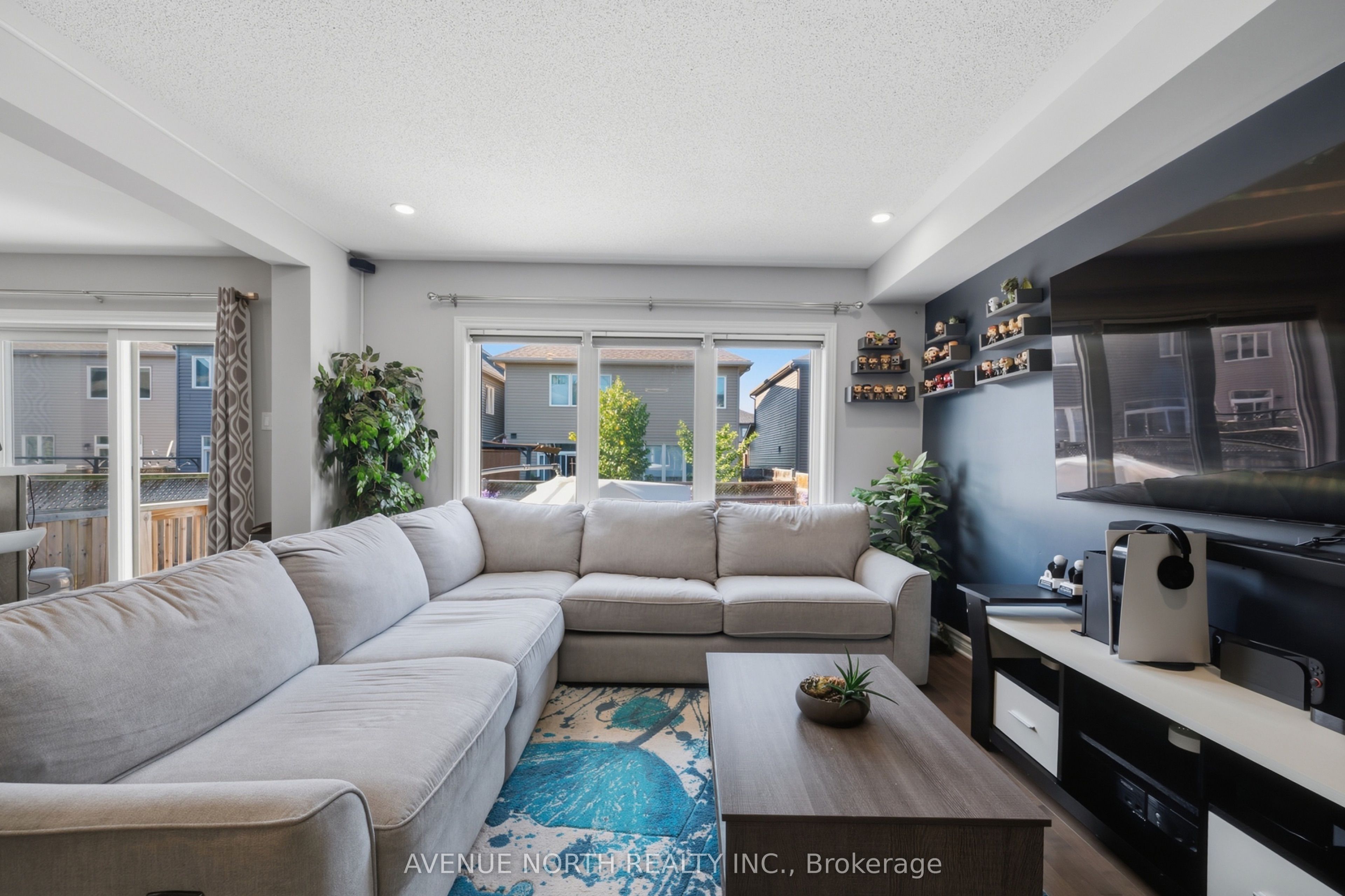 6363 Renaud Road Property Photo 17