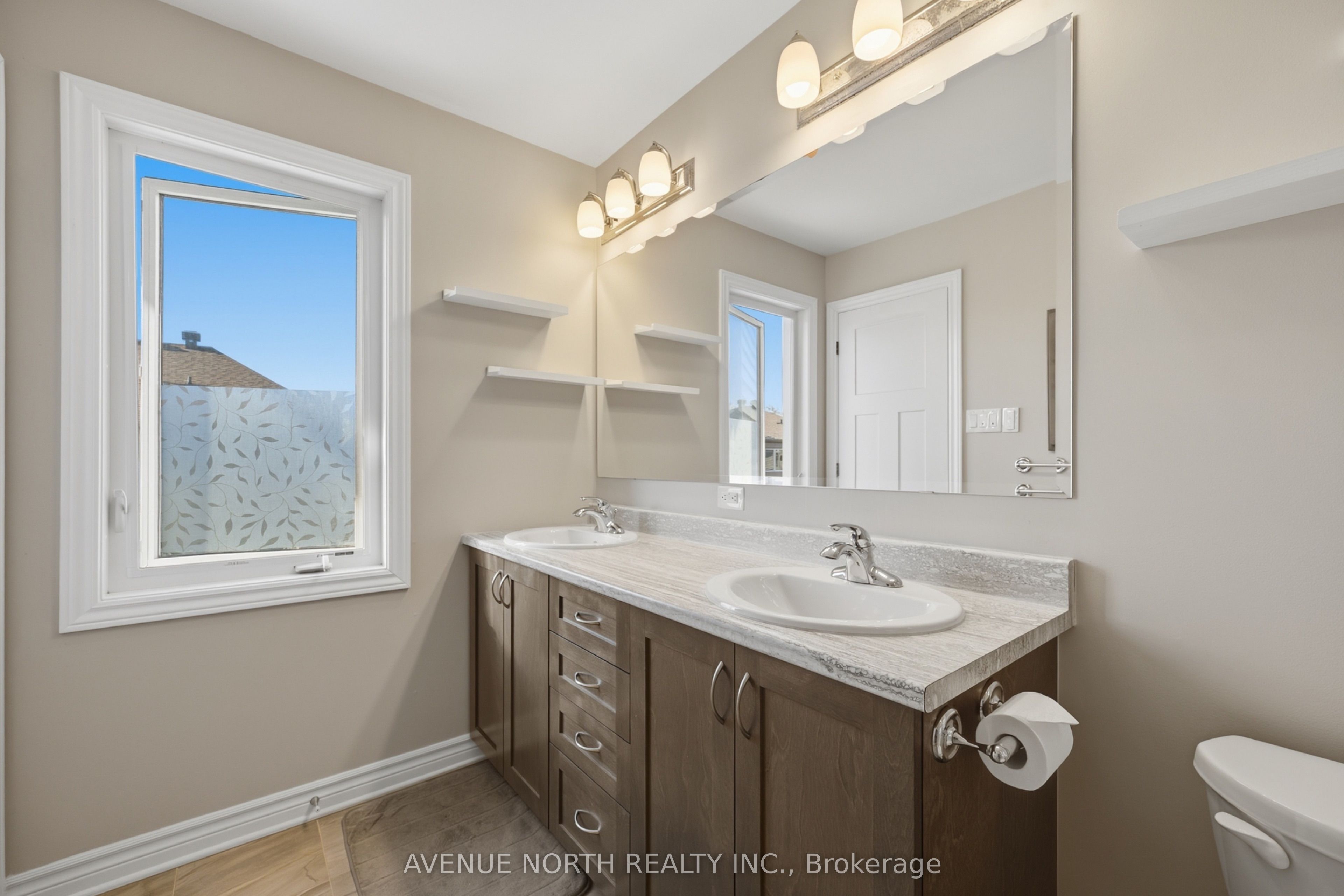6363 Renaud Road Property Photo 27