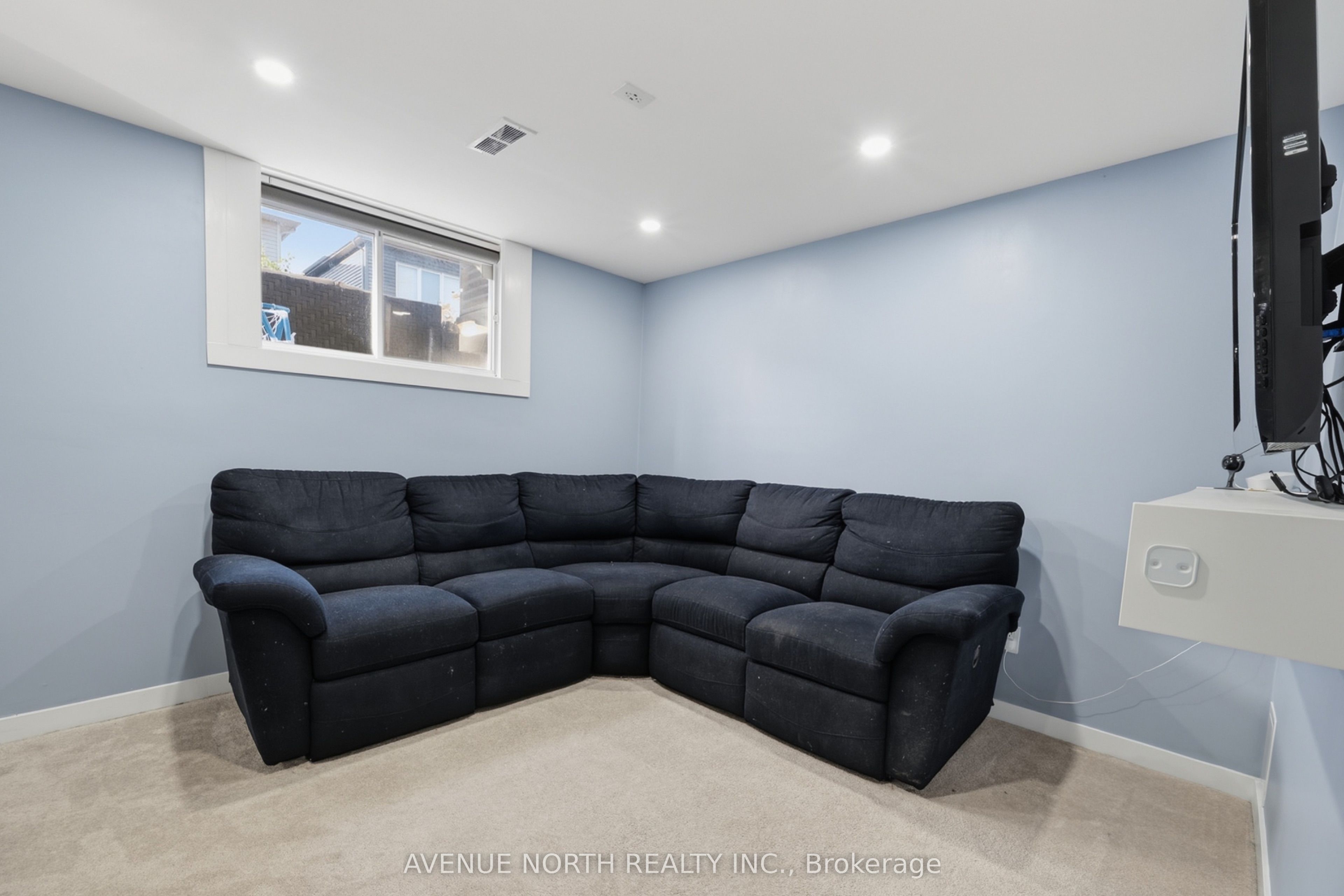 6363 Renaud Road Property Photo 35