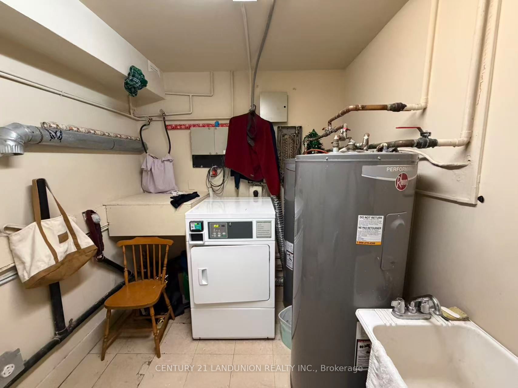442 Macdonnell Street Property Photo 18