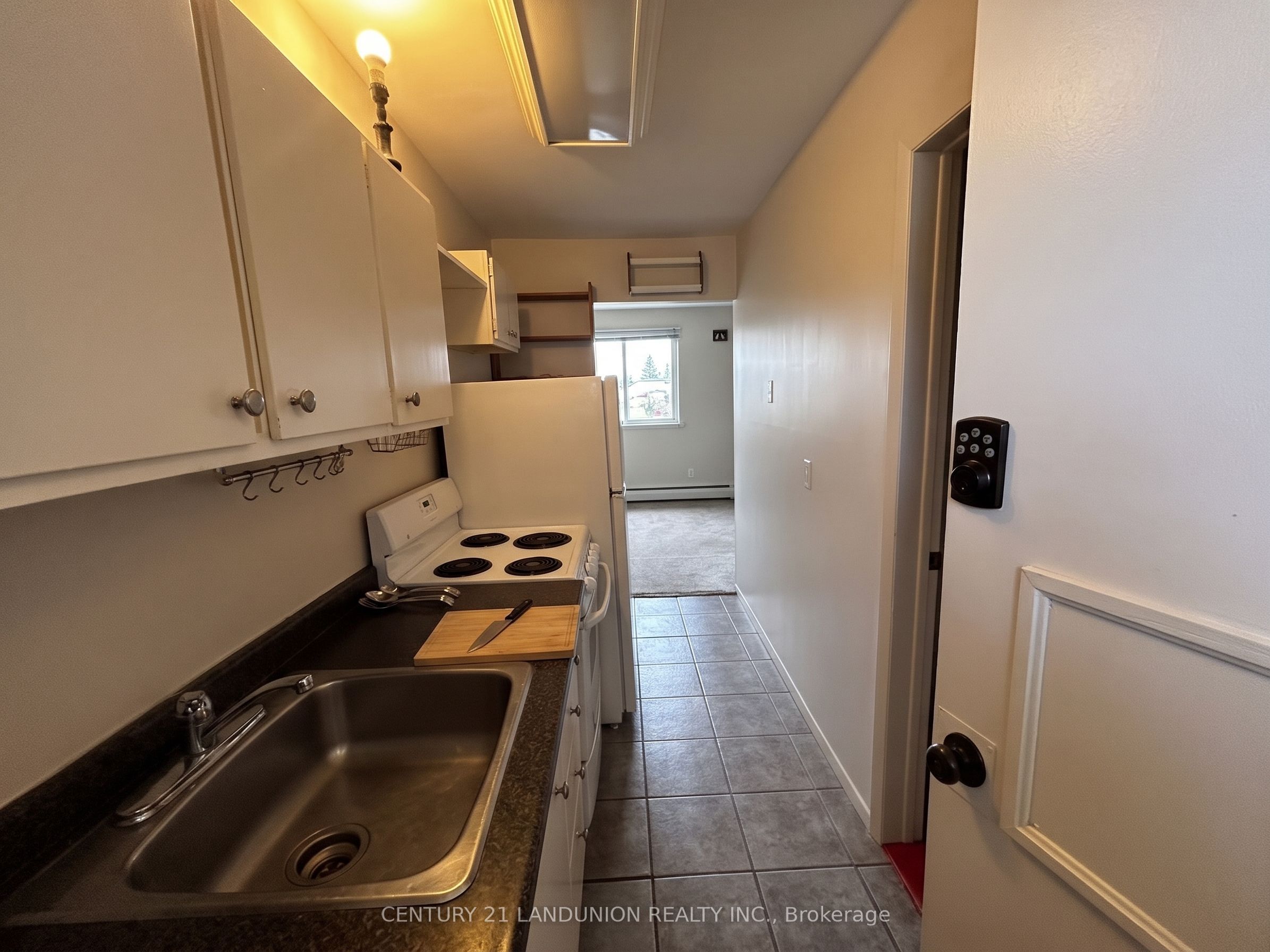 442 Macdonnell Street Property Photo 26