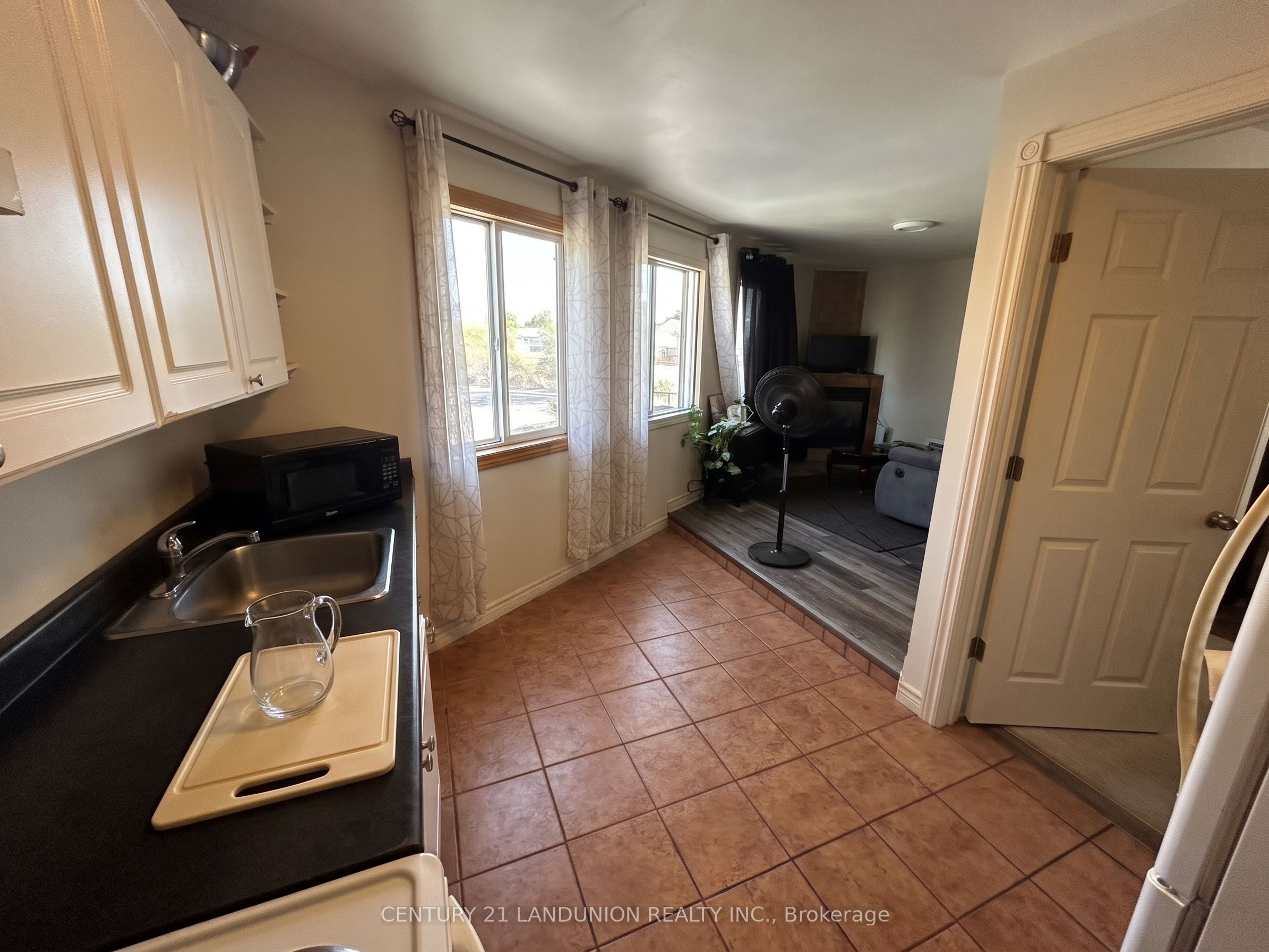 442 Macdonnell Street Property Photo 27