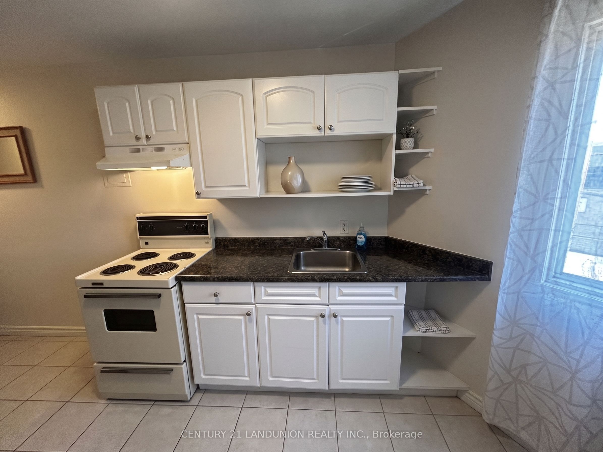 442 Macdonnell Street Property Photo 31