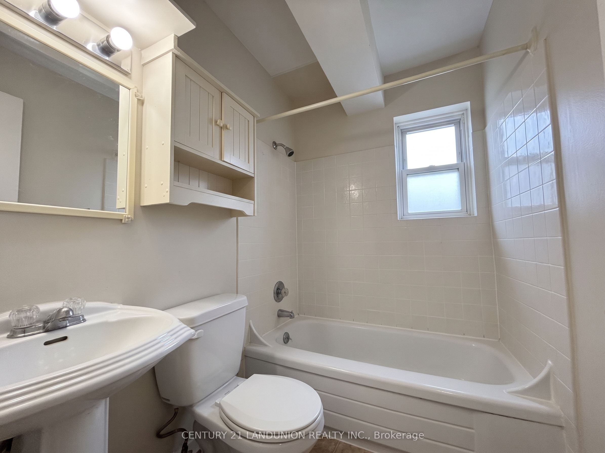 442 Macdonnell Street Property Photo 39