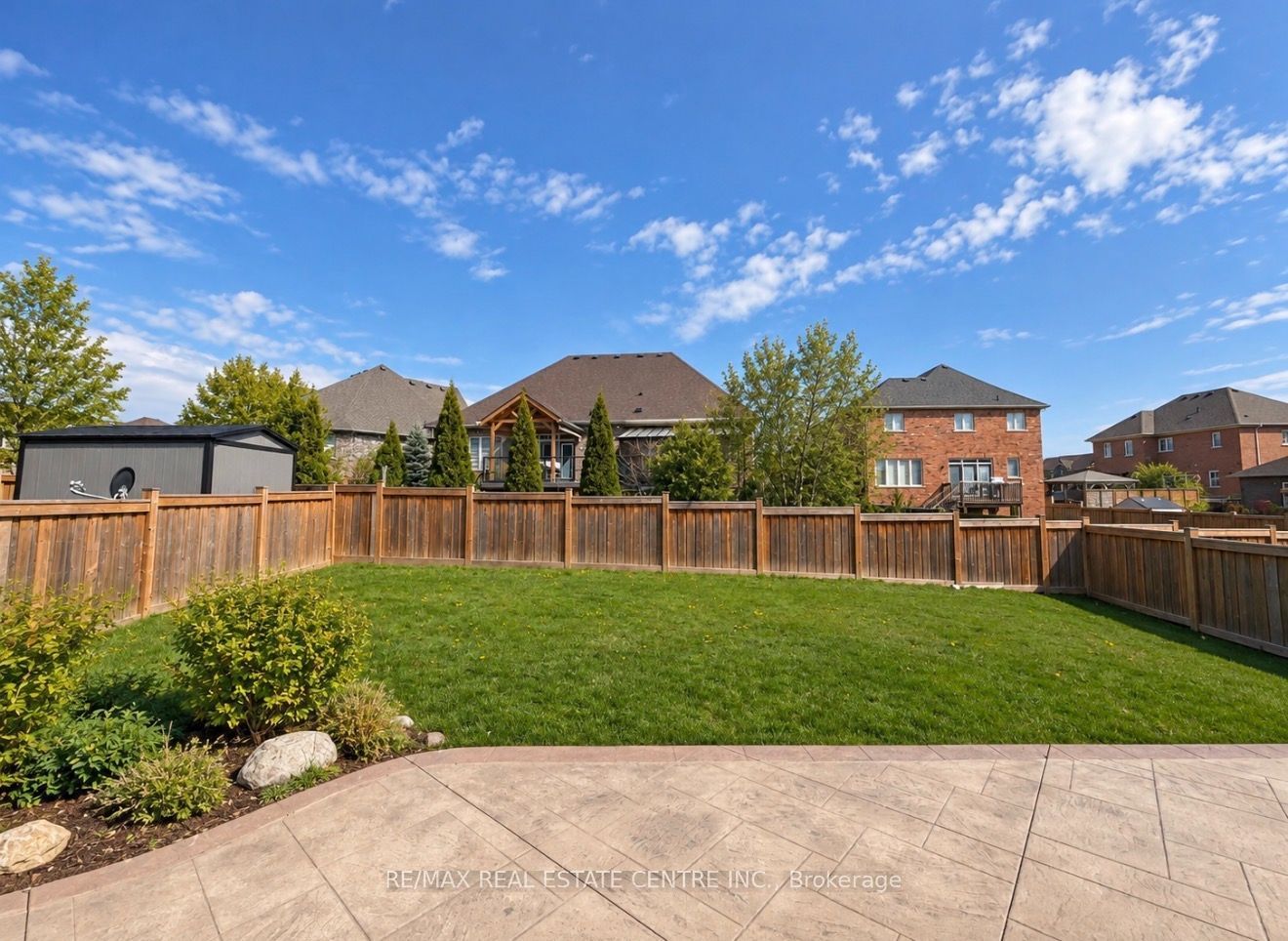 33 Stonegate Avenue Property Photo 45