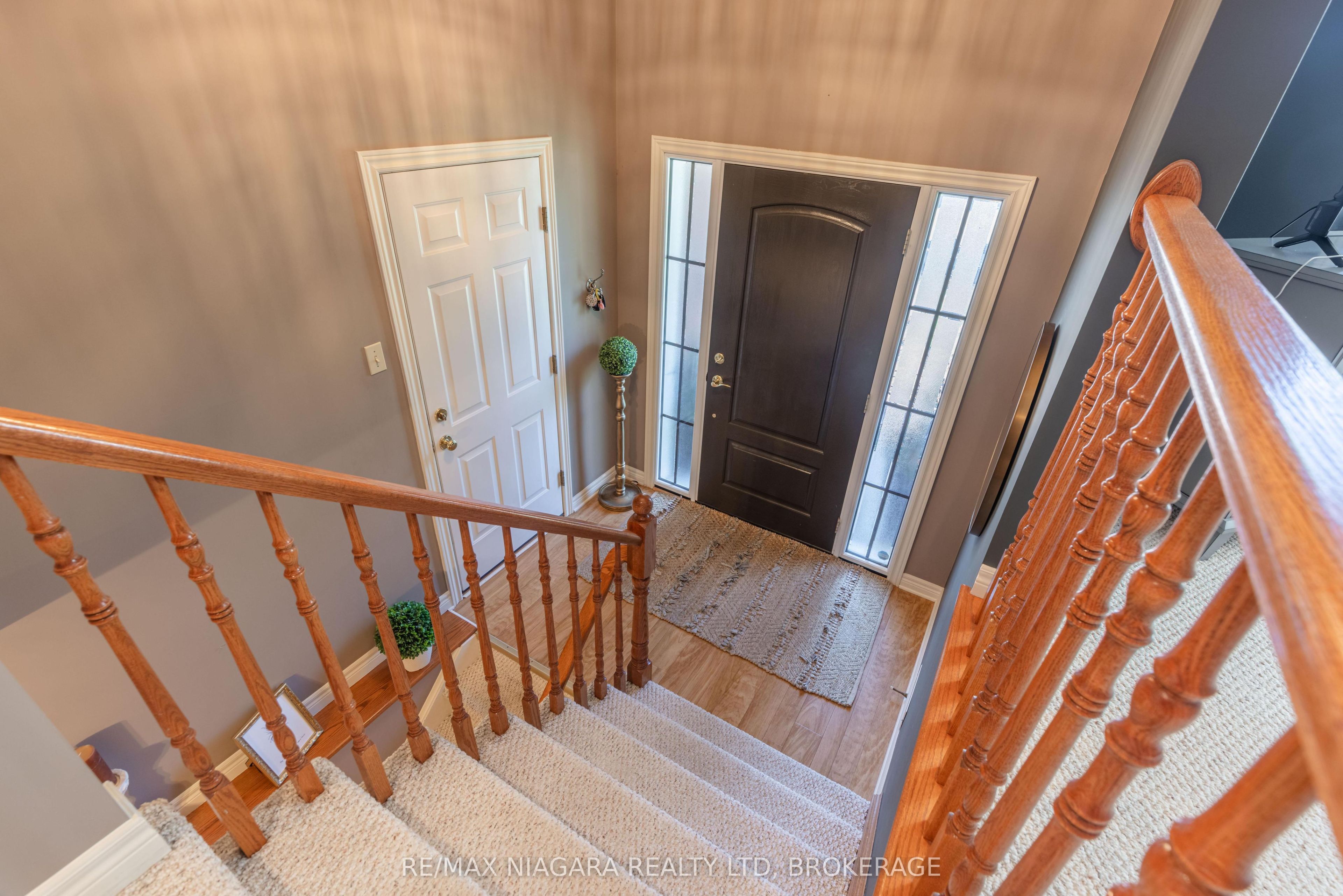 7919 Fleming Drive Property Photo 4