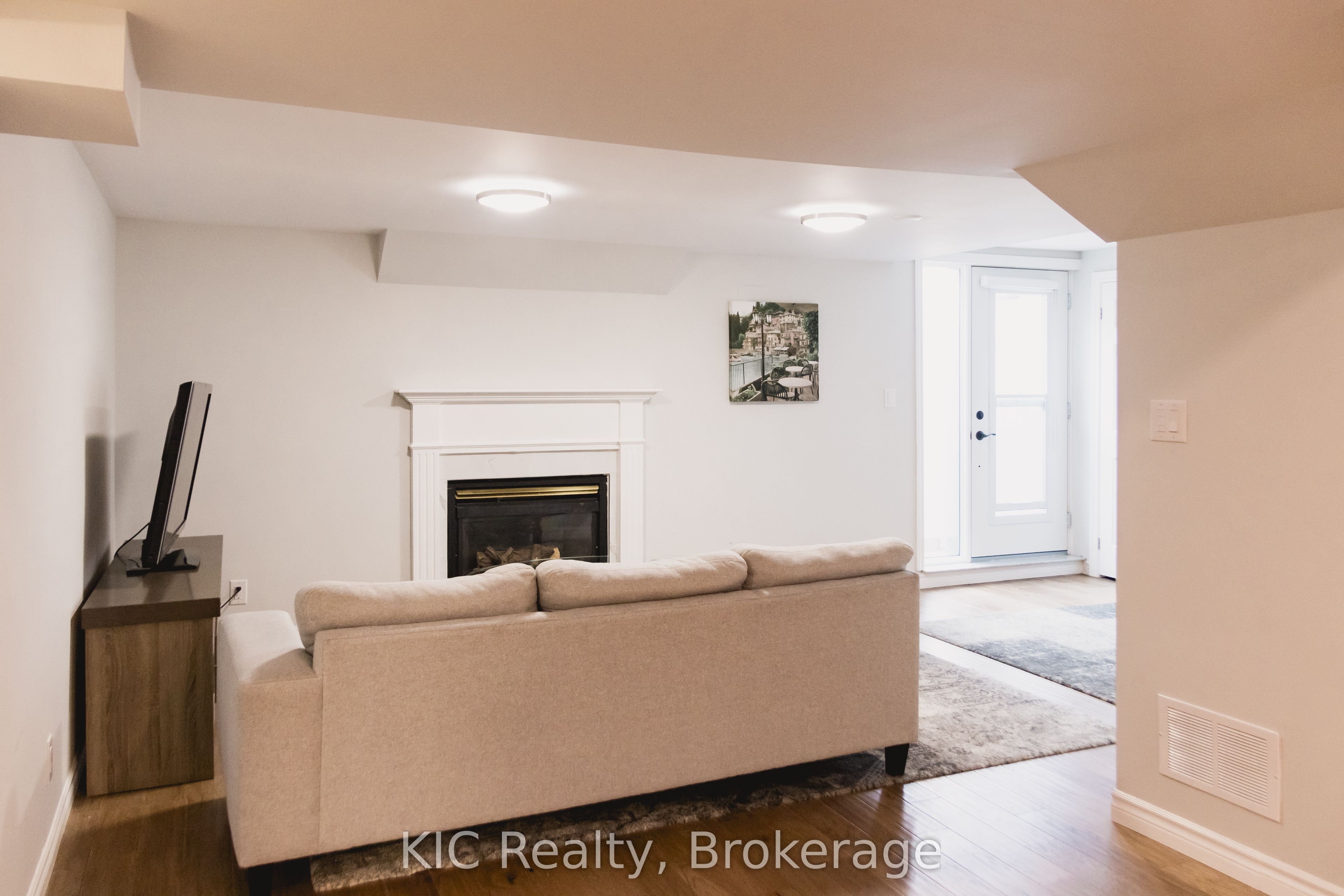 2138 Lorraine Drive Property Photo 29