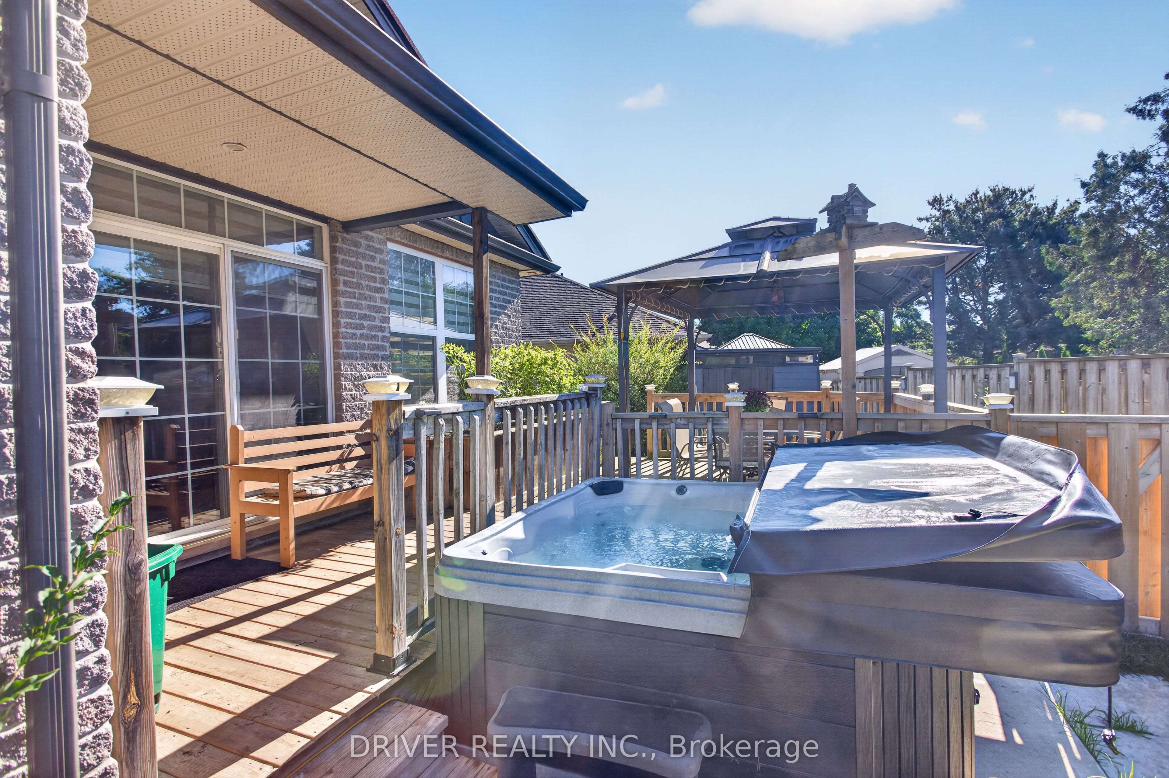50 Treadwell Street Property Photo 30