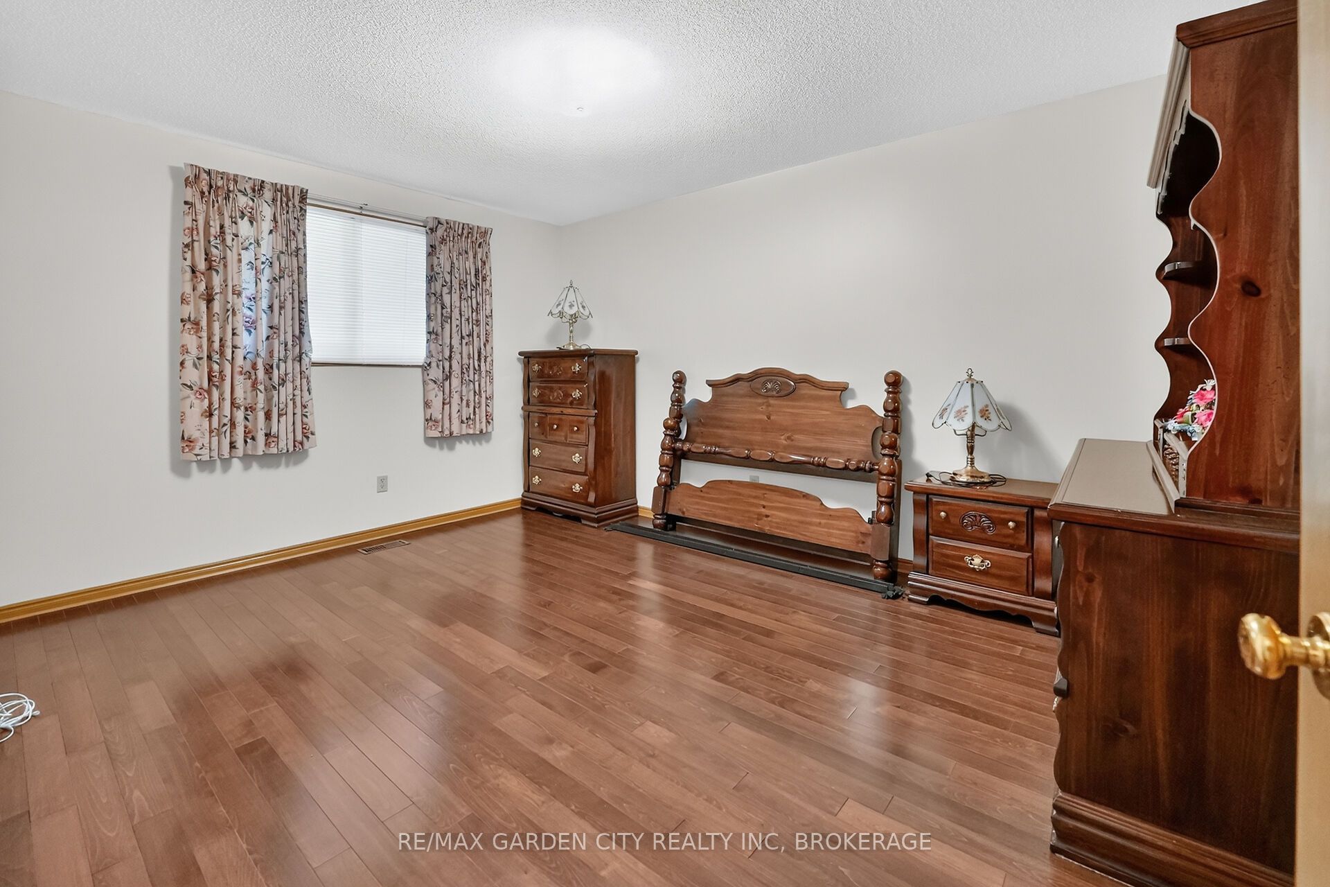 67 College Park Drive Property Photo 13
