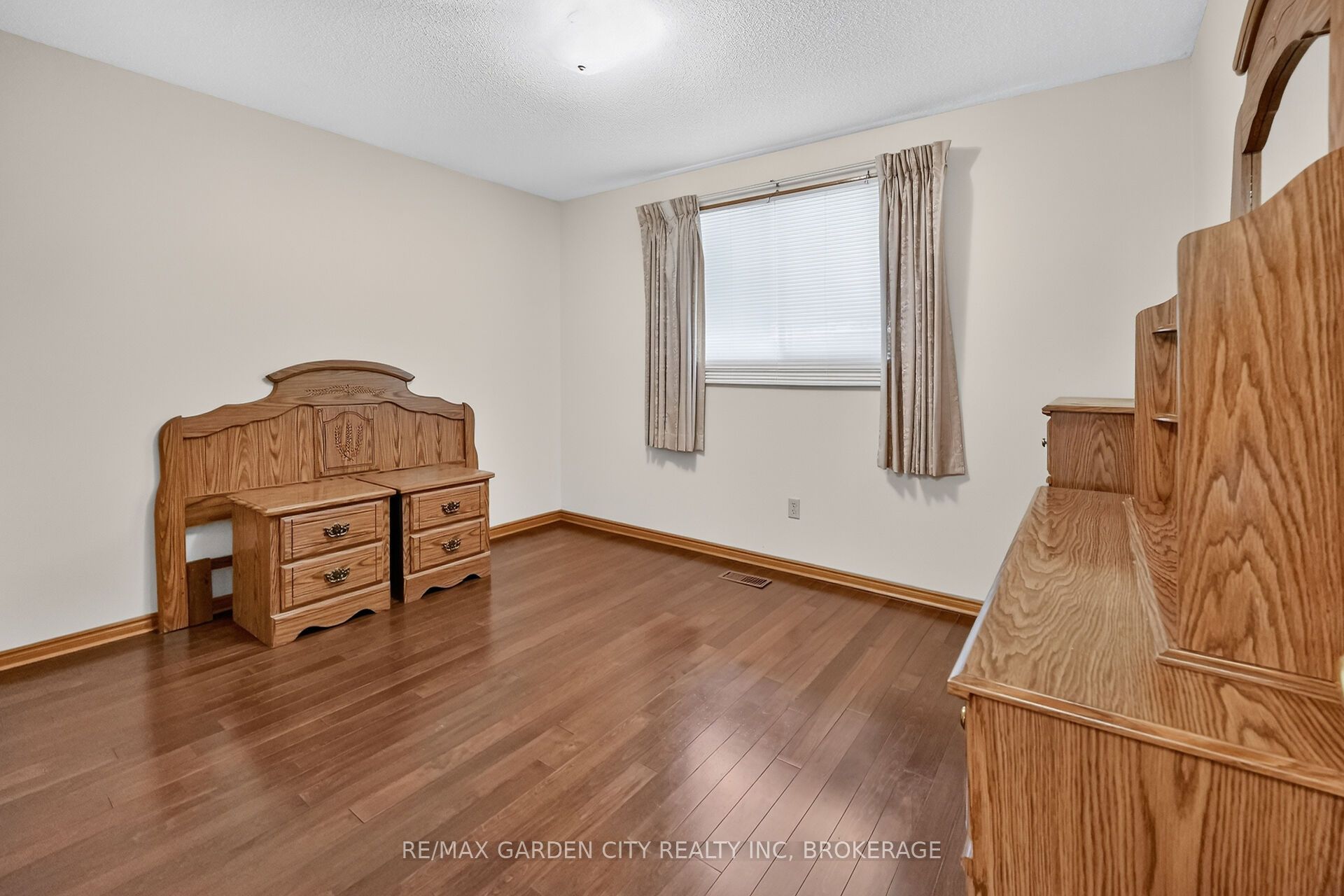 67 College Park Drive Property Photo 15