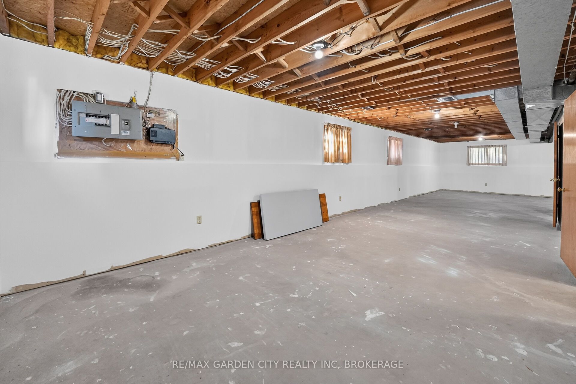 67 College Park Drive Property Photo 22