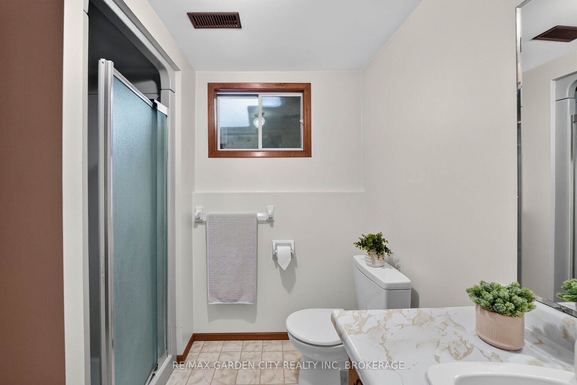 67 College Park Drive Property Photo 25