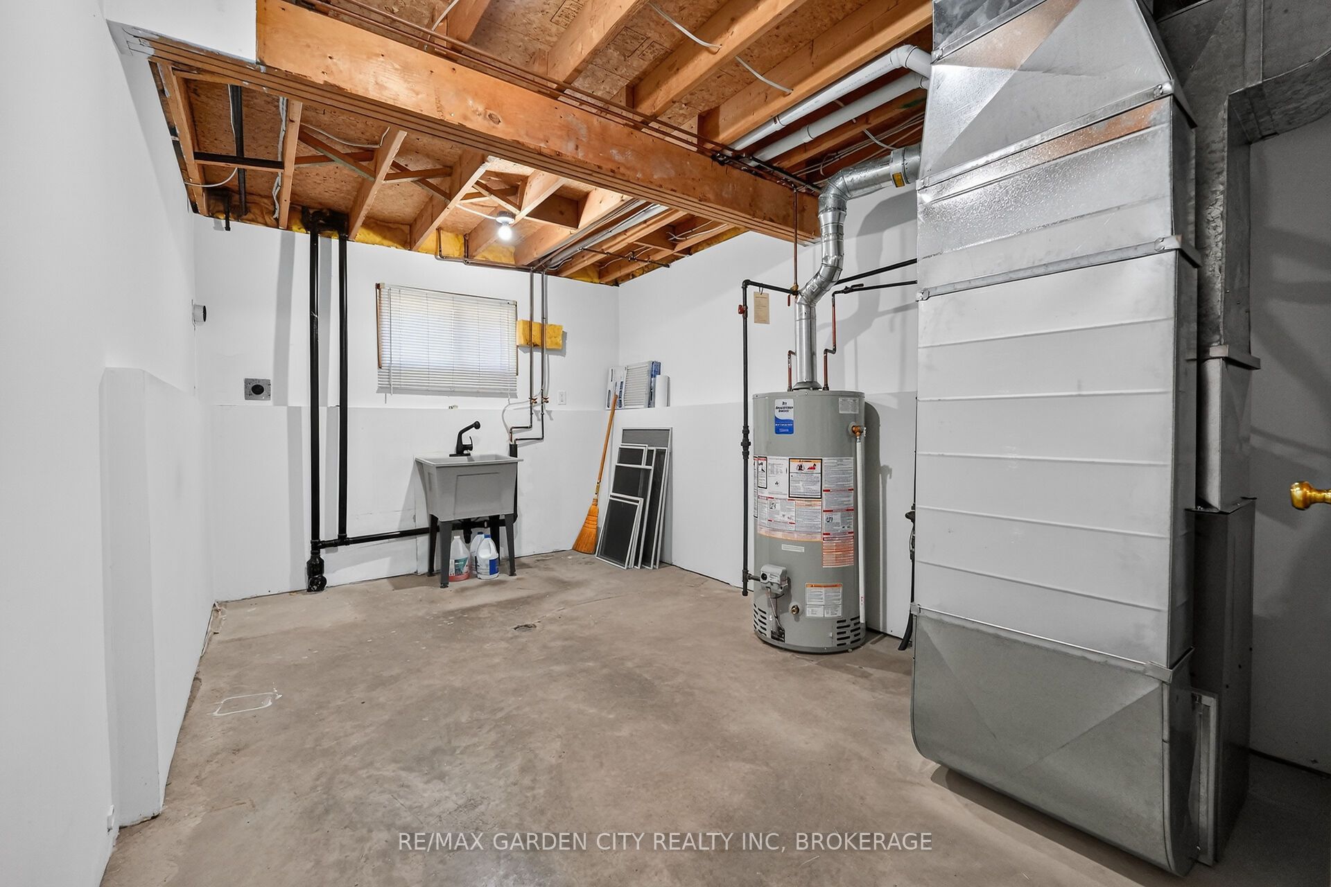 67 College Park Drive Property Photo 26