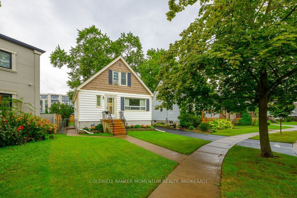 25 Clayburn Avenue Property Photo 2