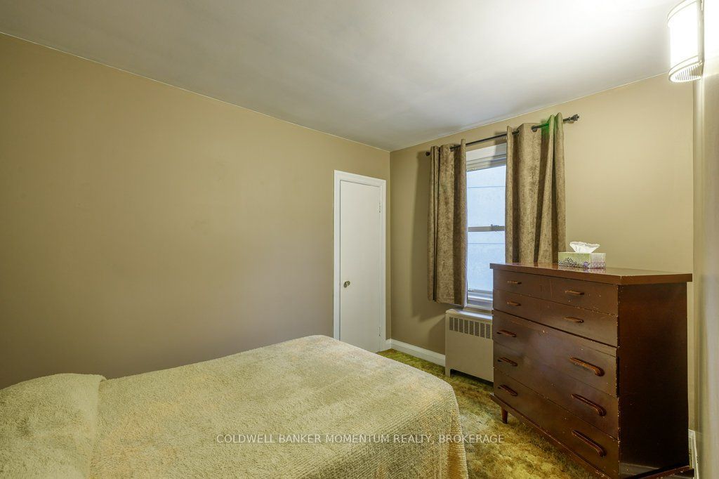 25 Clayburn Avenue Property Photo 16