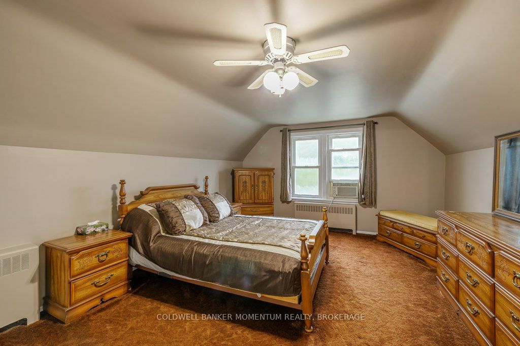 25 Clayburn Avenue Property Photo 17