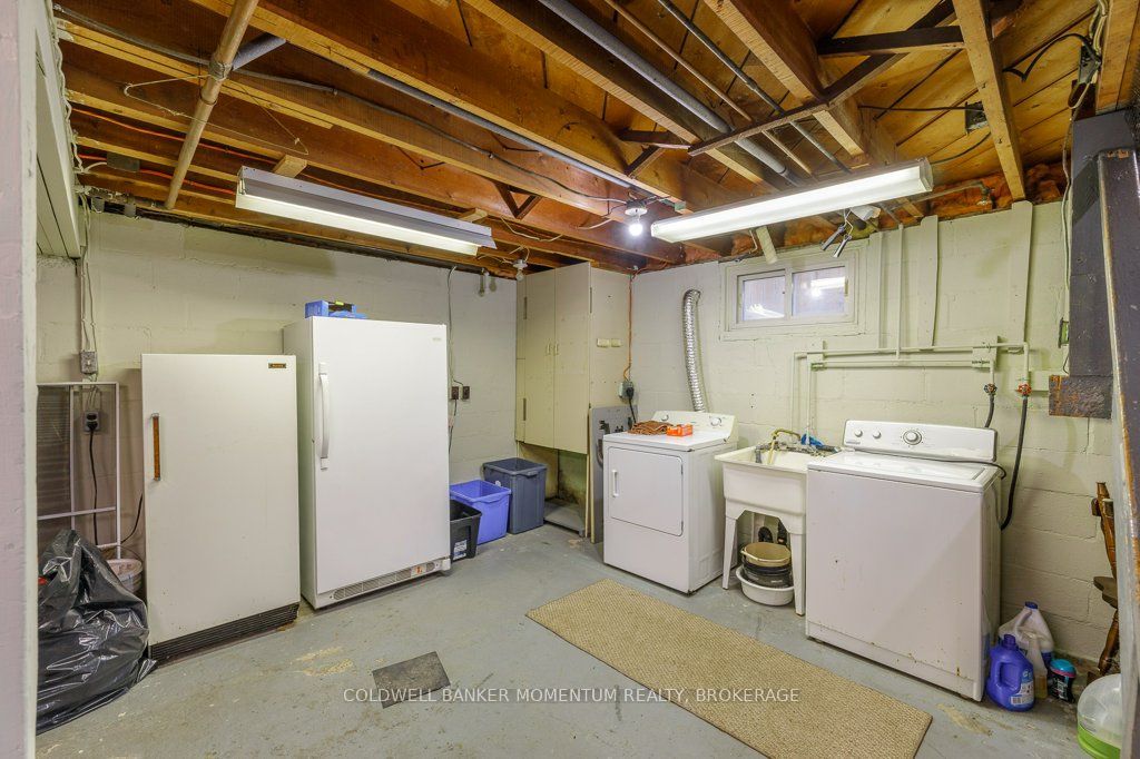 25 Clayburn Avenue Property Photo 22