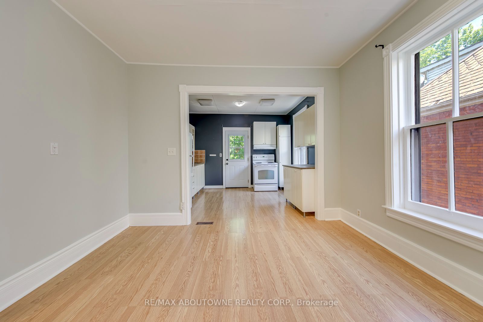 100 Grant Avenue Property Photo 18