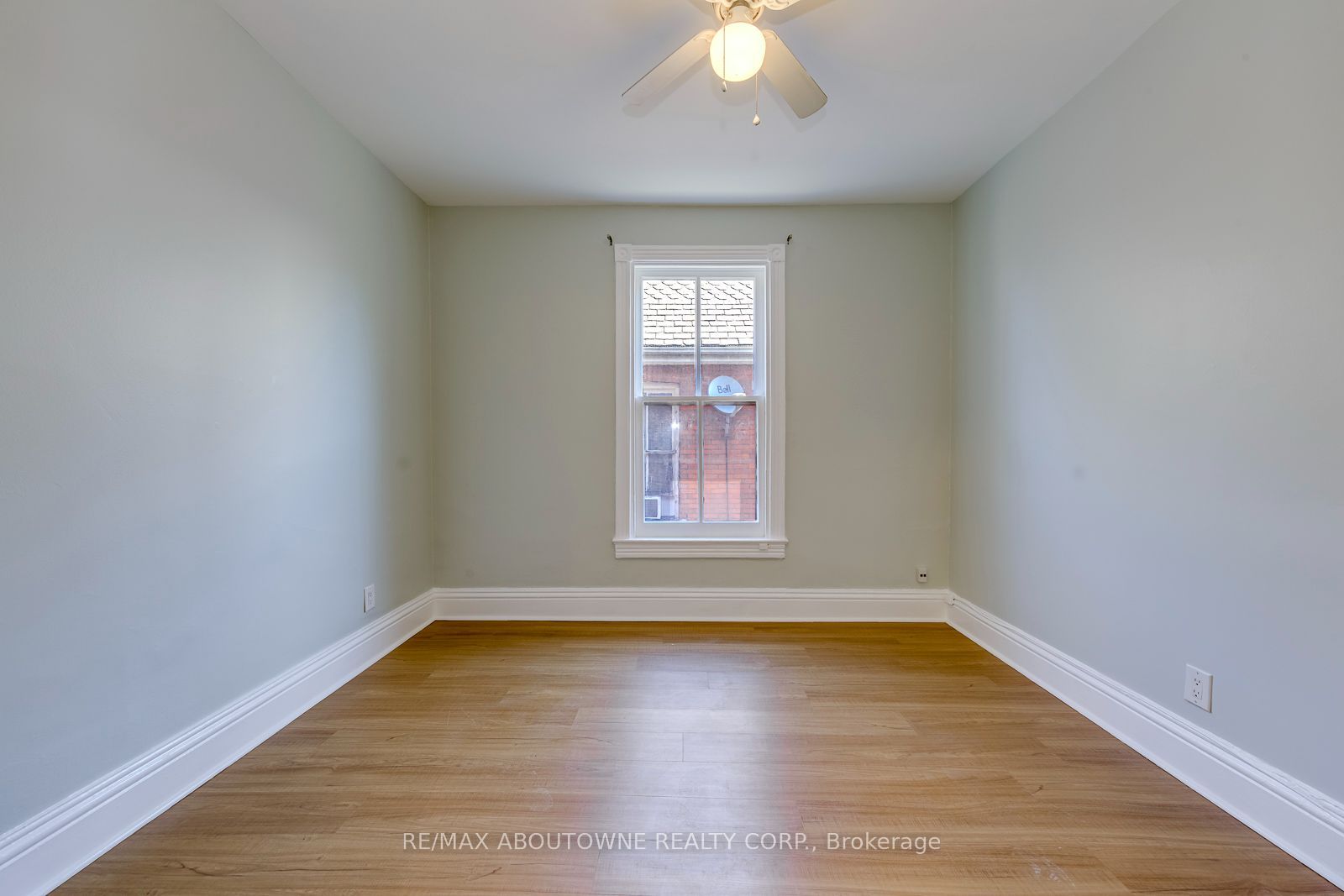 100 Grant Avenue Property Photo 24
