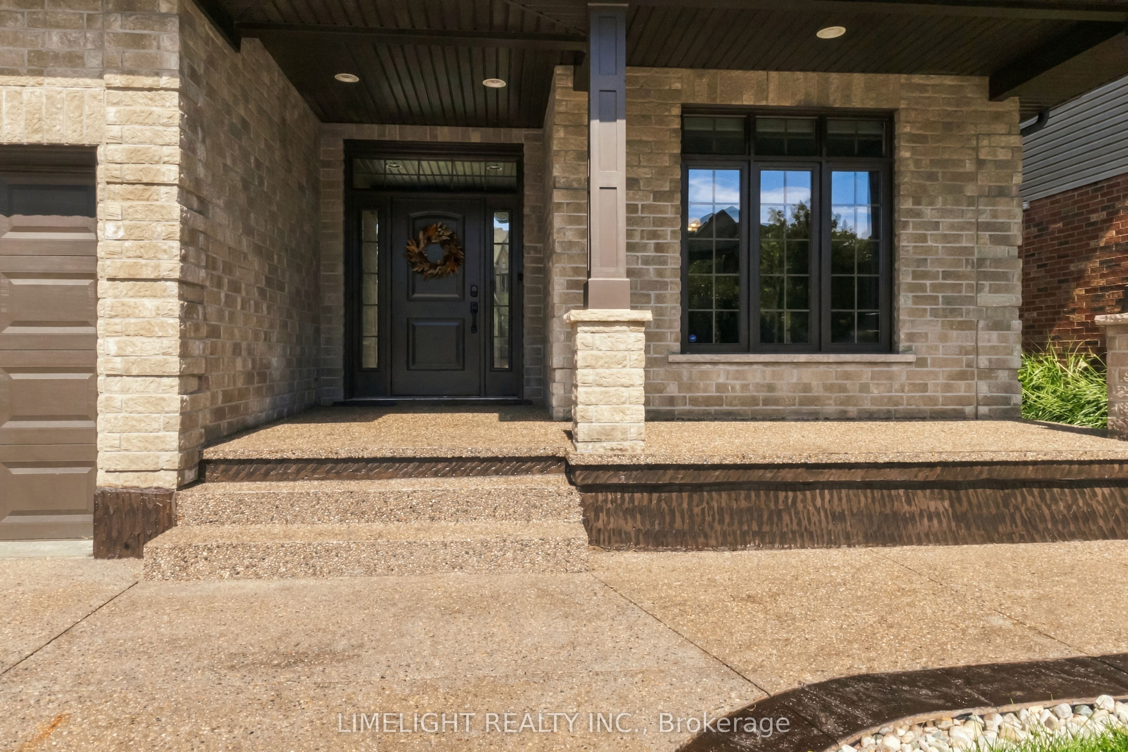 1538 Sandpiper Drive Property Photo 2