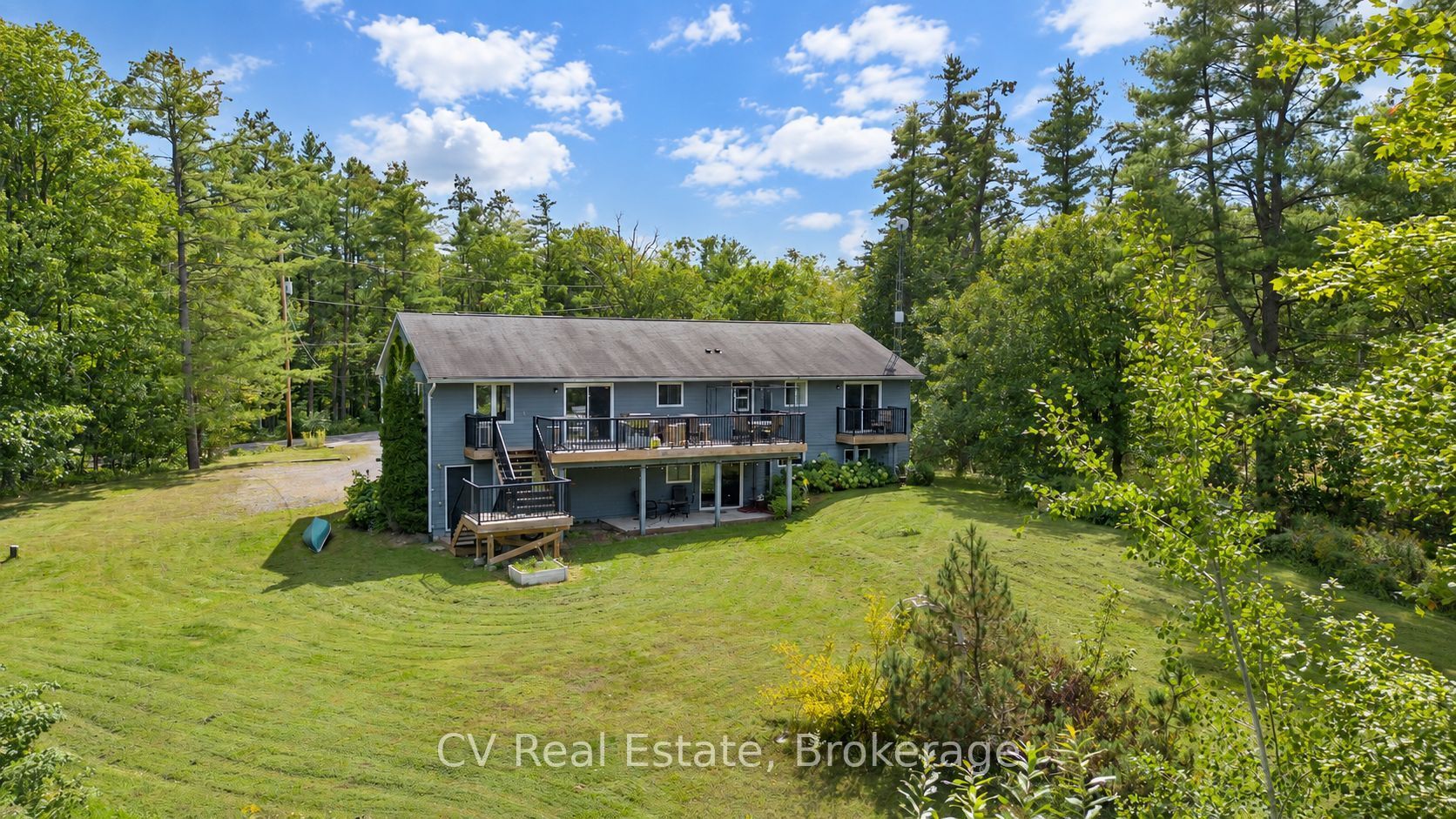 1045 Narrows Road Property Photo 4