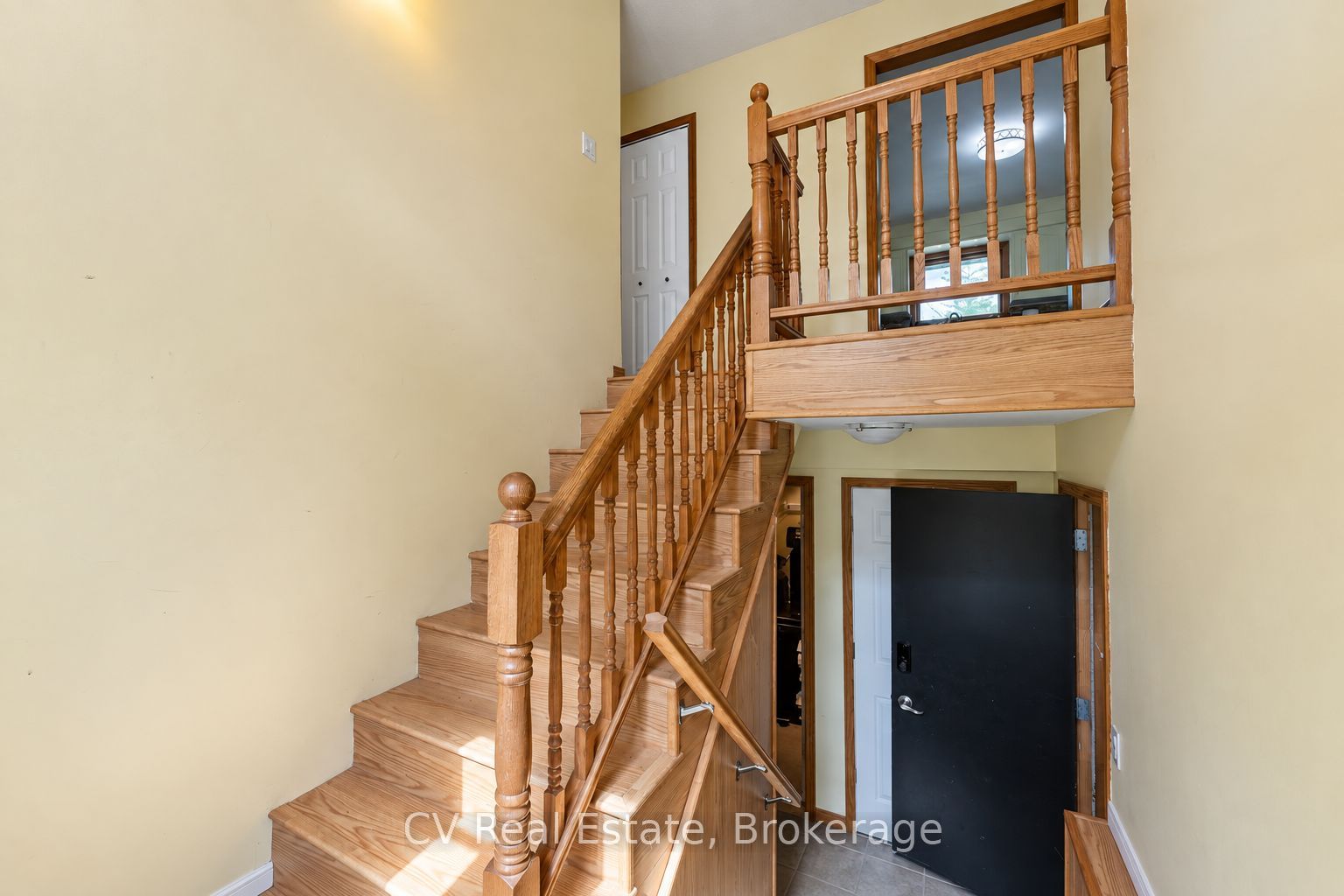 1045 Narrows Road Property Photo 6