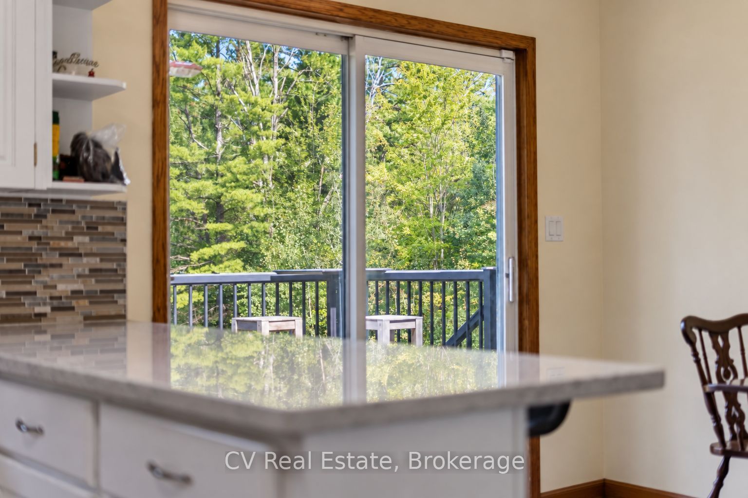 1045 Narrows Road Property Photo 12