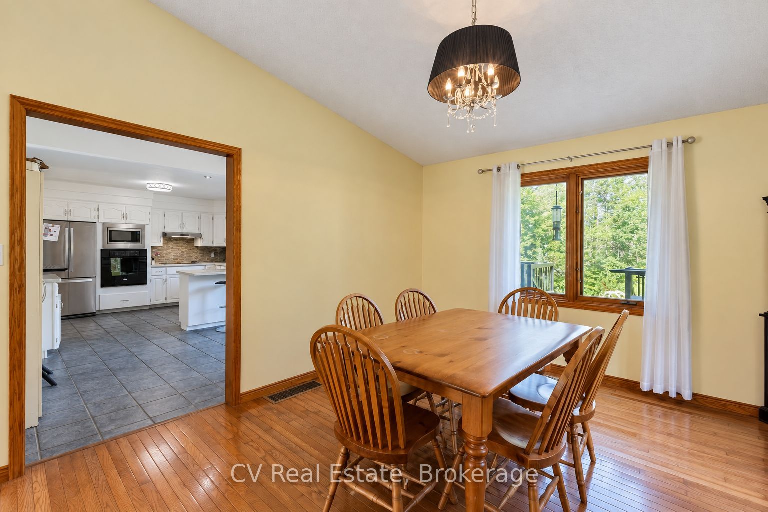 1045 Narrows Road Property Photo 15