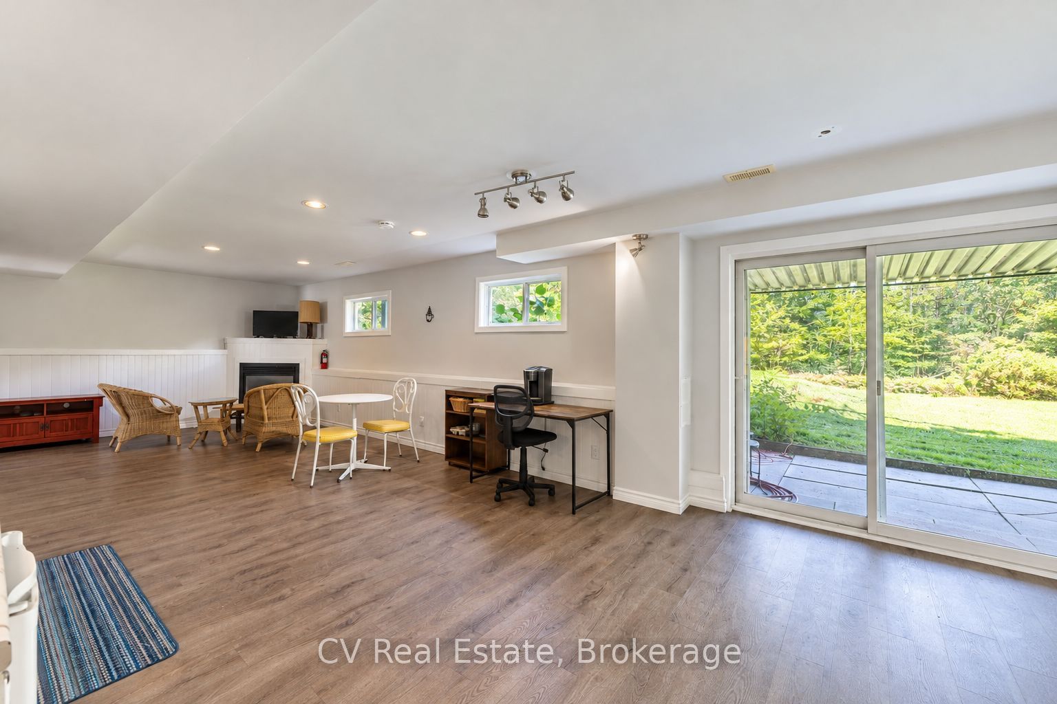 1045 Narrows Road Property Photo 25