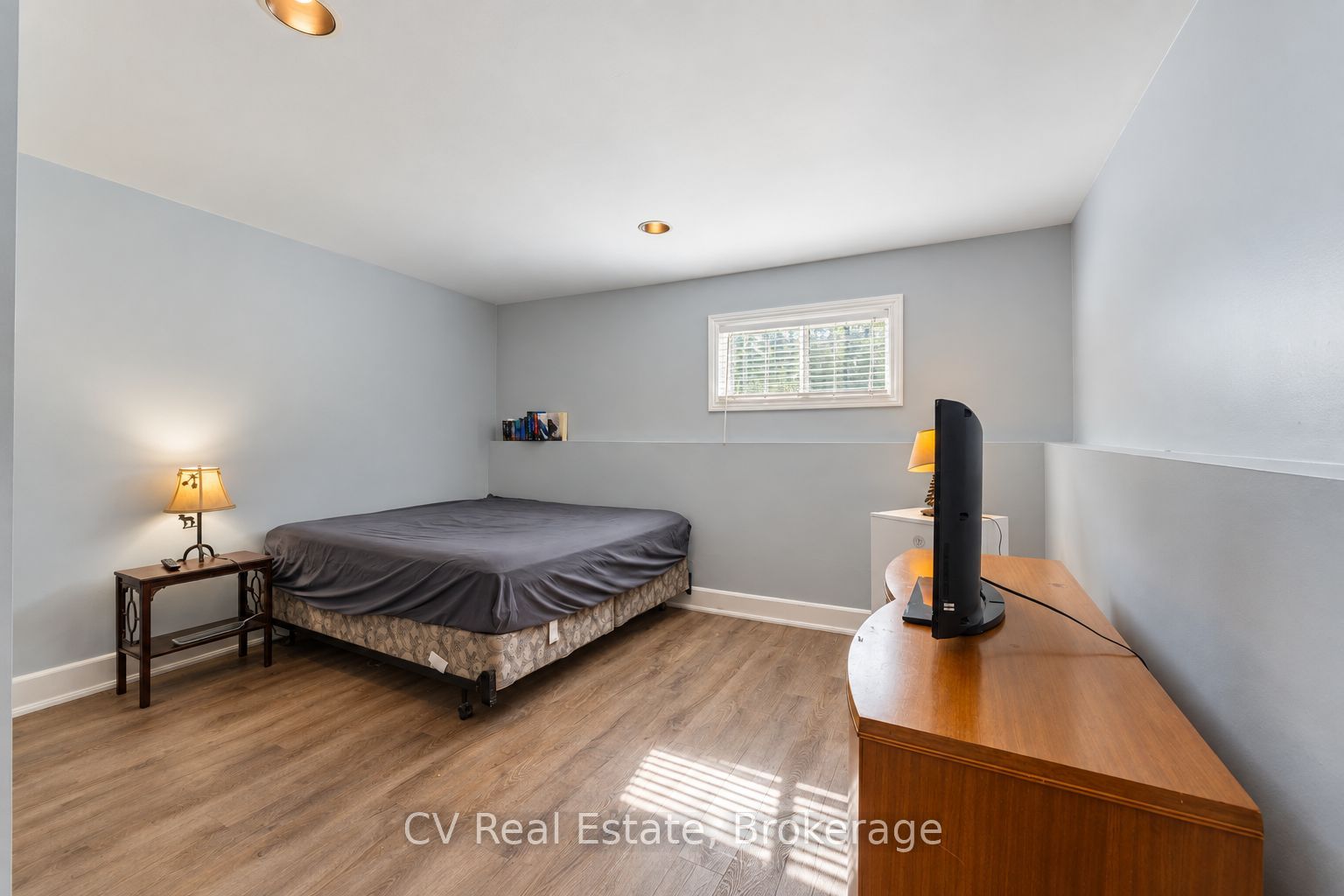 1045 Narrows Road Property Photo 27