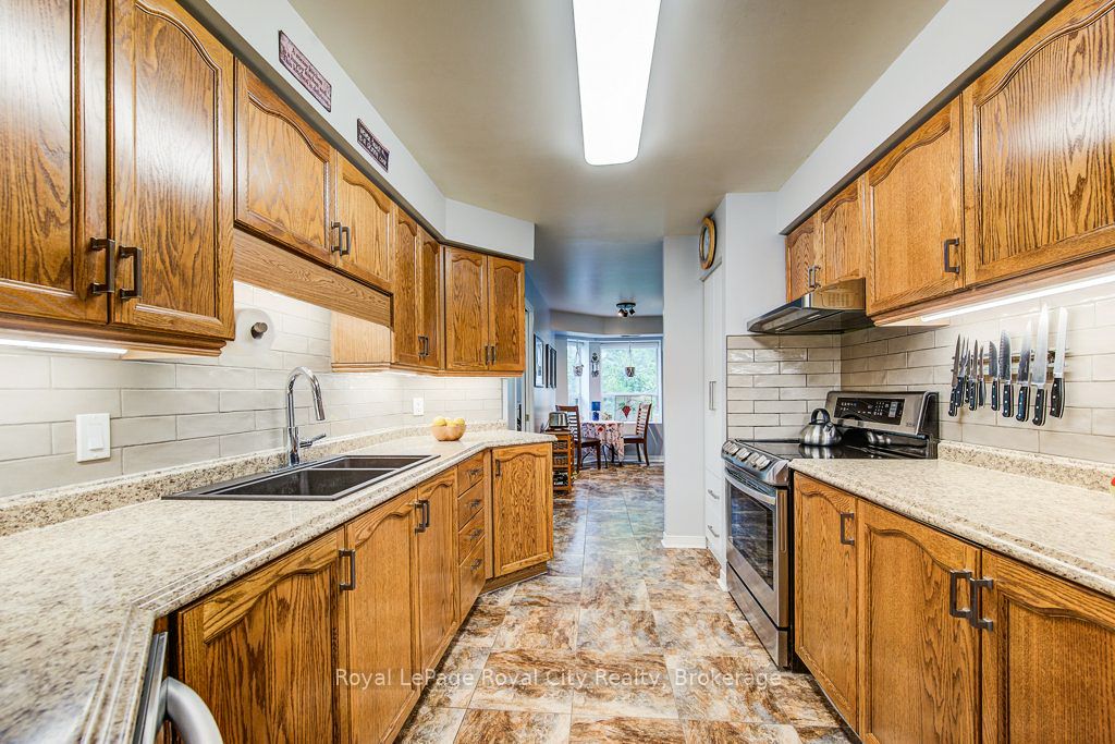281 Bristol Street 204 Property Photo 17