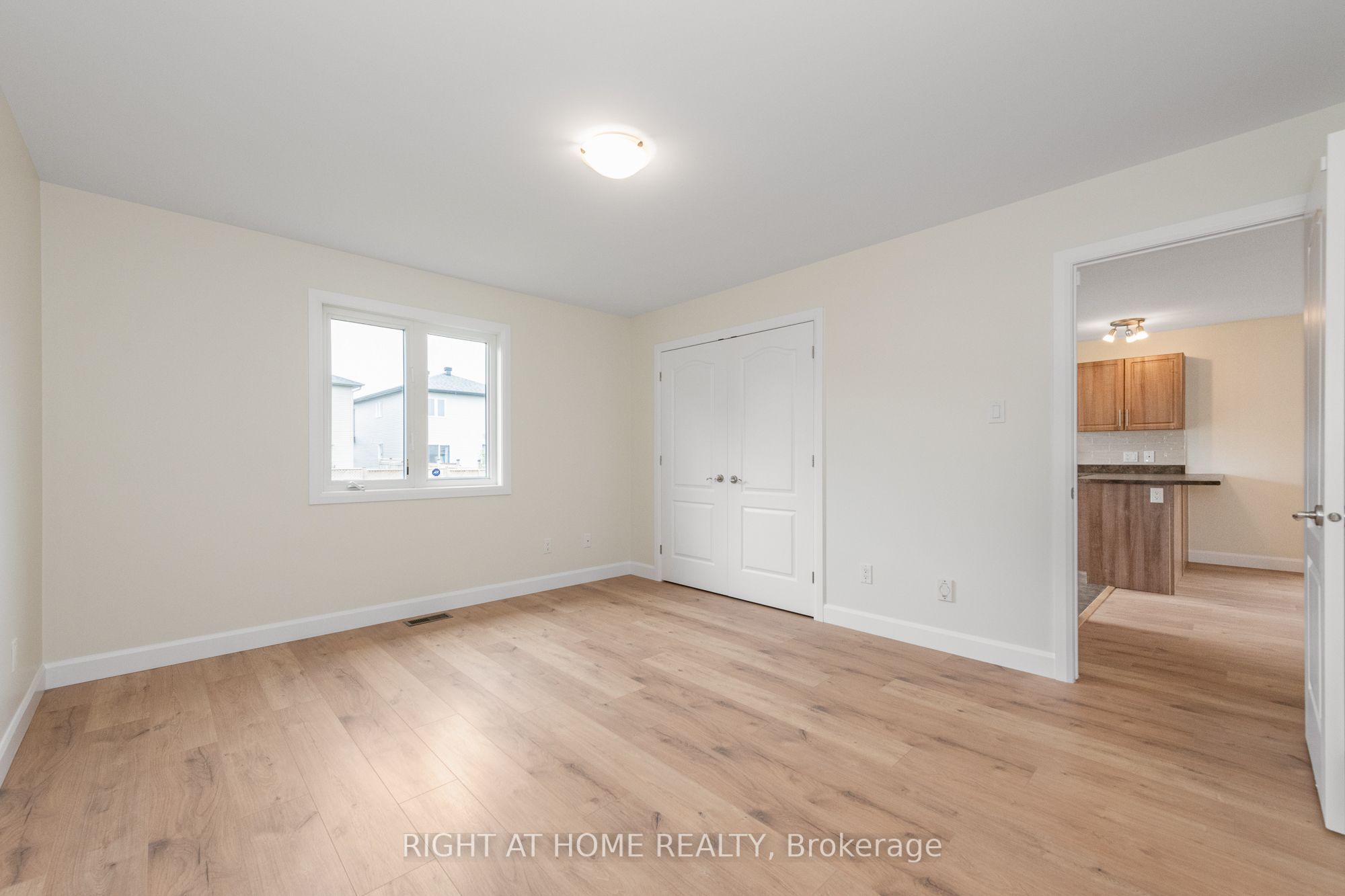 441 Denis Street Property Photo 18