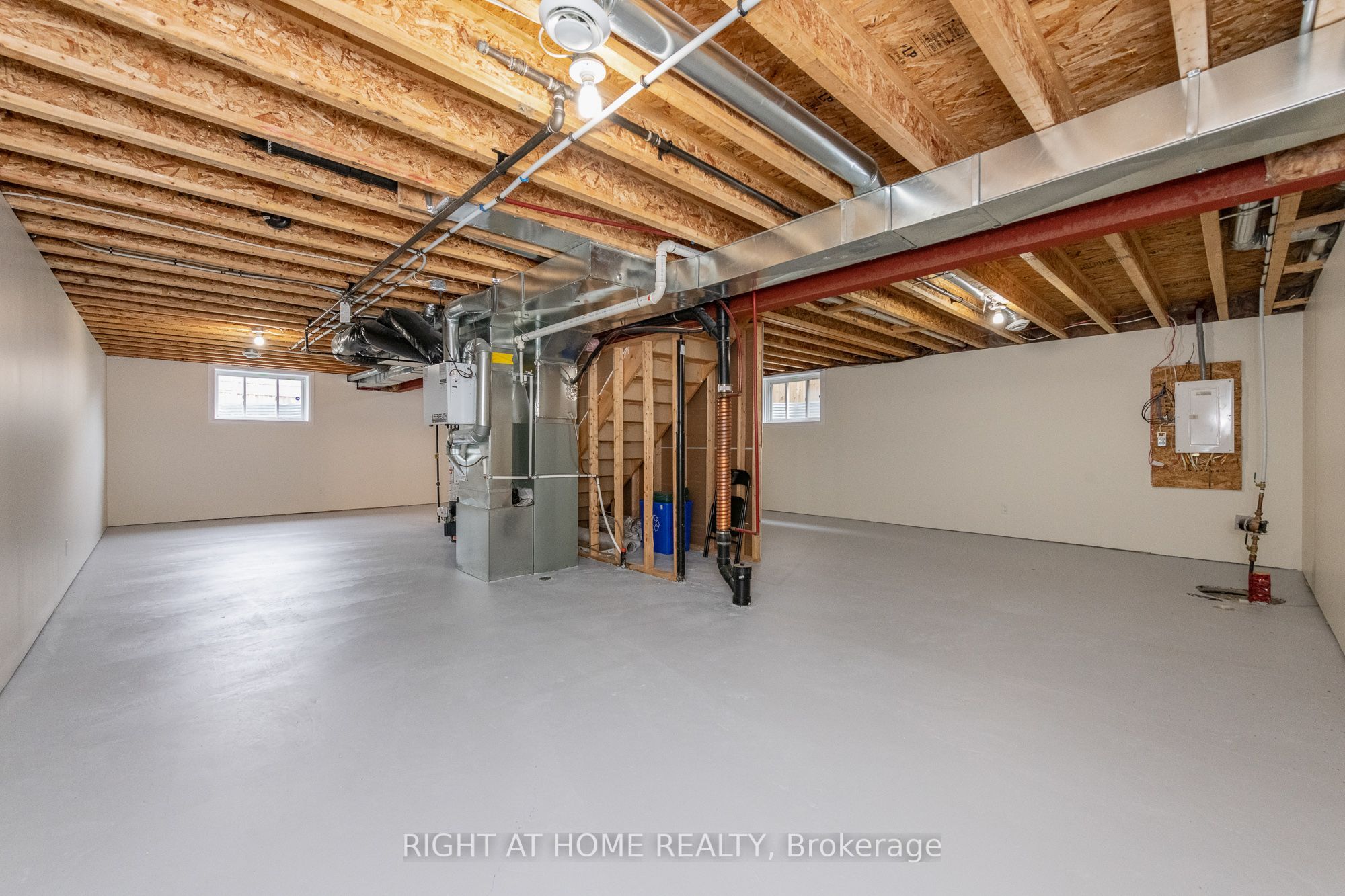 441 Denis Street Property Photo 28