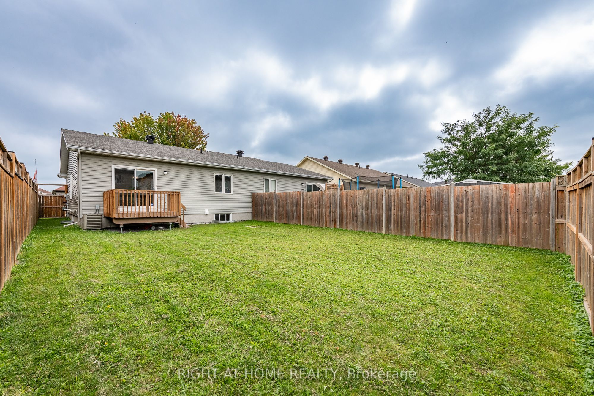 441 Denis Street Property Photo 31