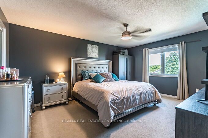84 Lambert Crescent Property Photo 27