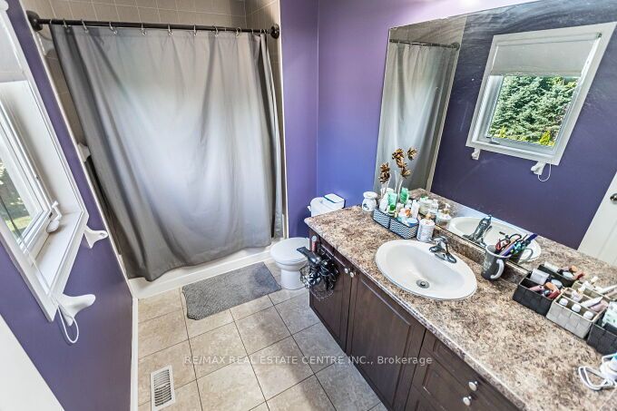 84 Lambert Crescent Property Photo 29