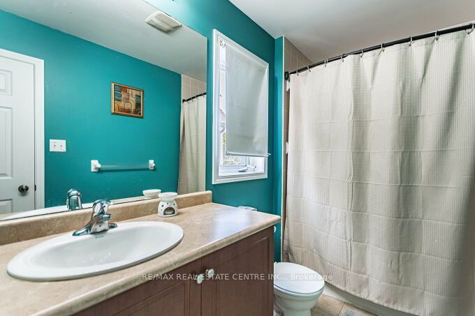 84 Lambert Crescent Property Photo 32