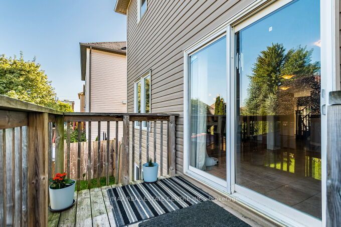 84 Lambert Crescent Property Photo 47