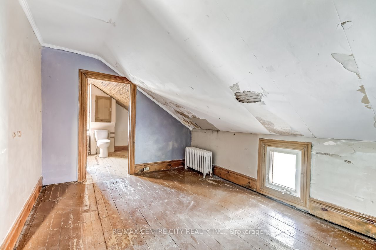 45 Locust Street Property Photo 12