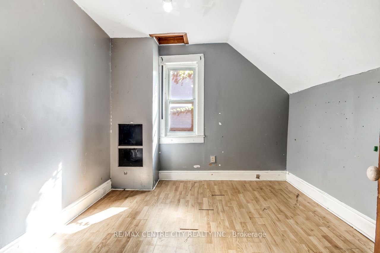 45 Locust Street Property Photo 15