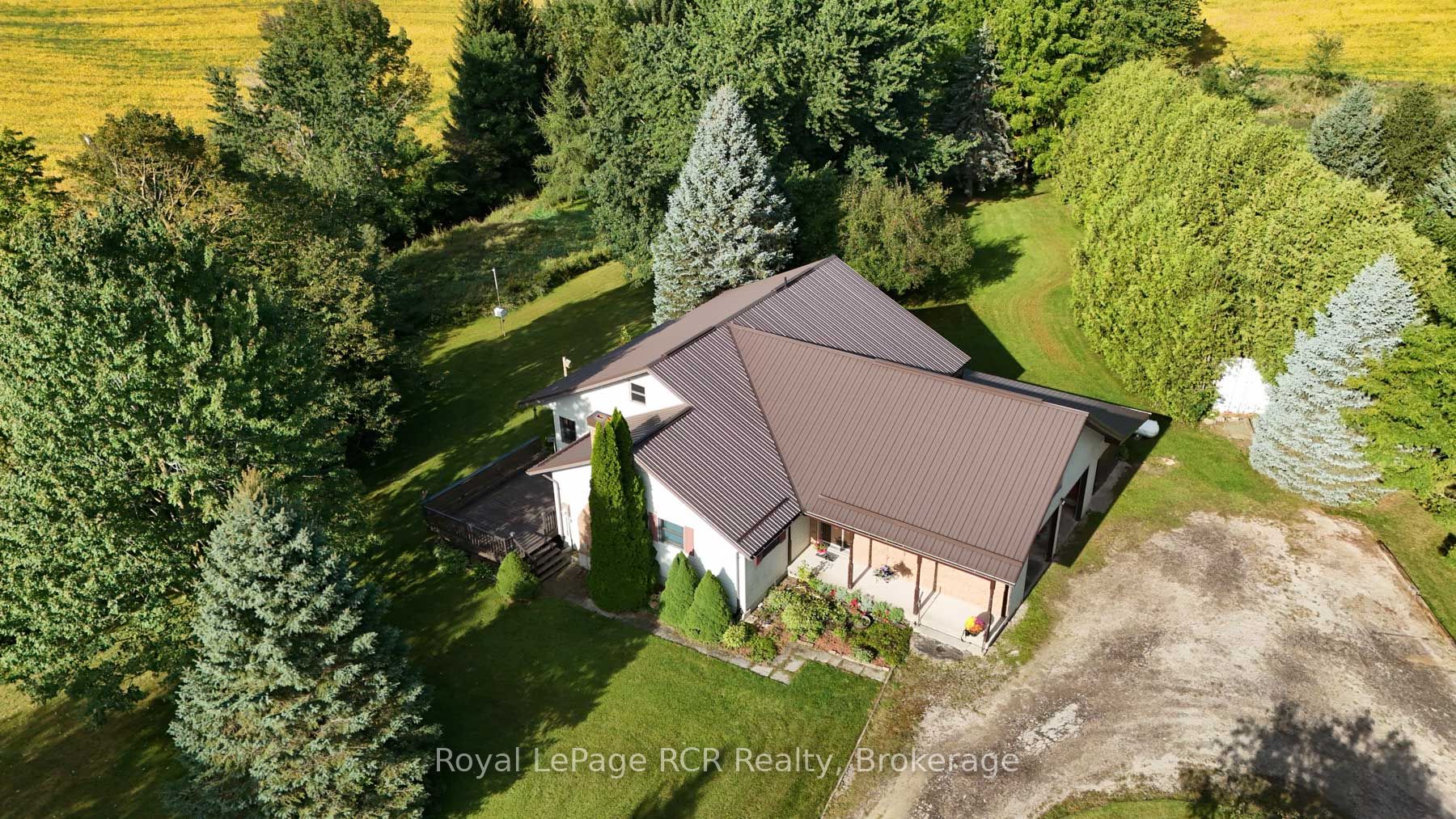 9870 Creek Road Property Photo 4