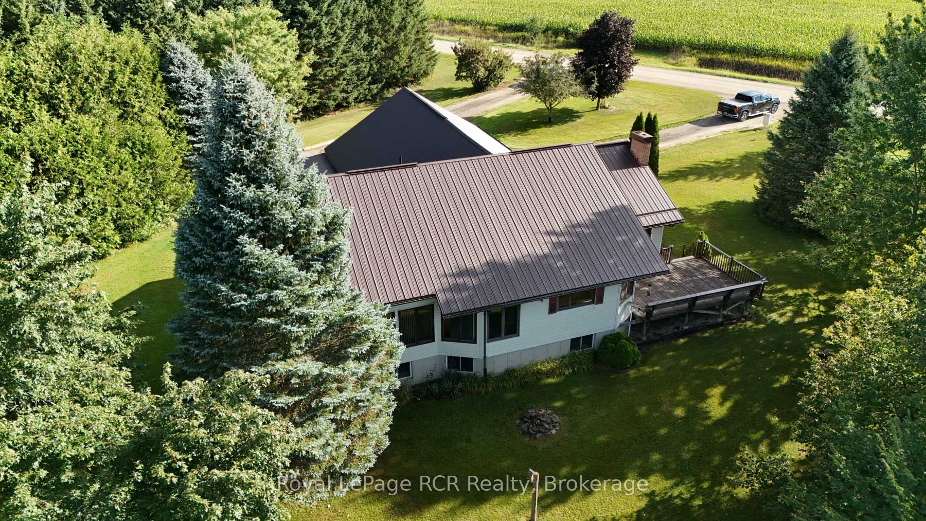 9870 Creek Road Property Photo 6