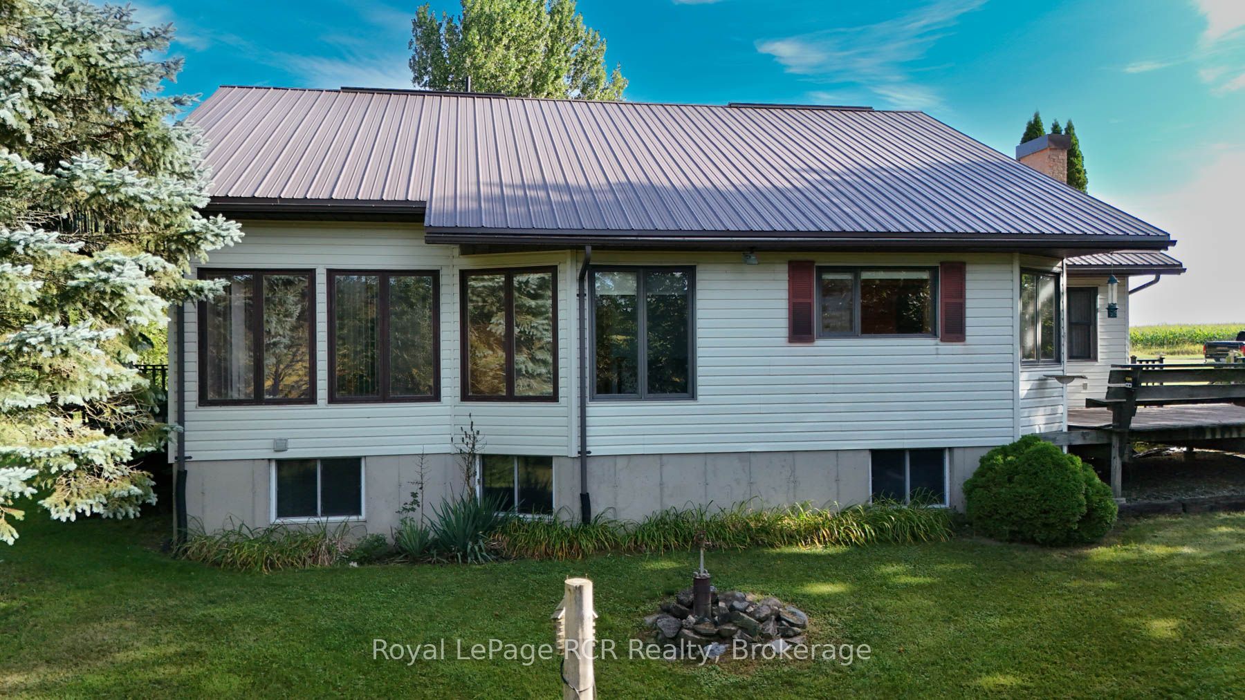 9870 Creek Road Property Photo 7