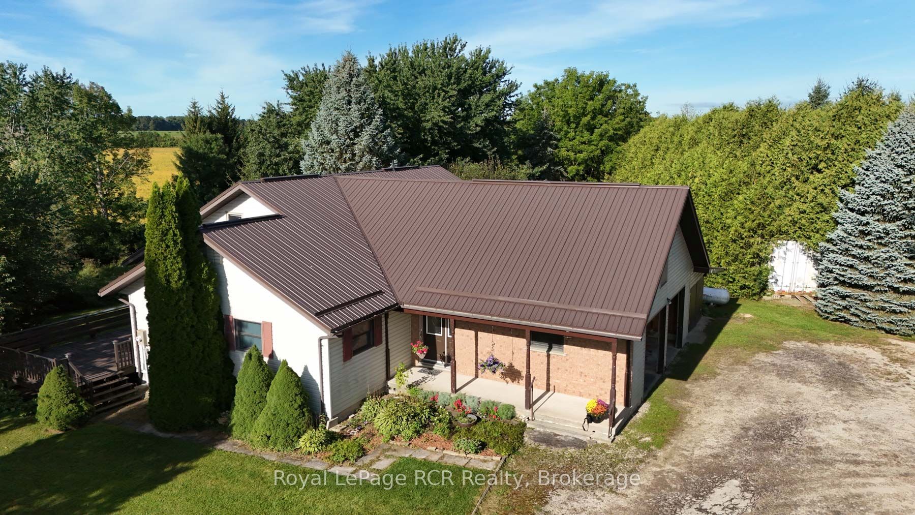 9870 Creek Road Property Photo 10