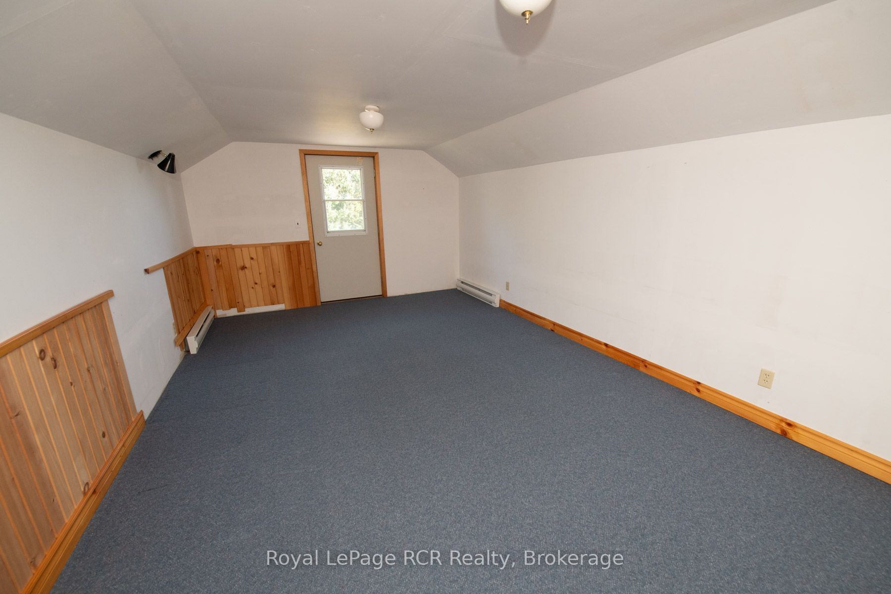 9870 Creek Road Property Photo 19