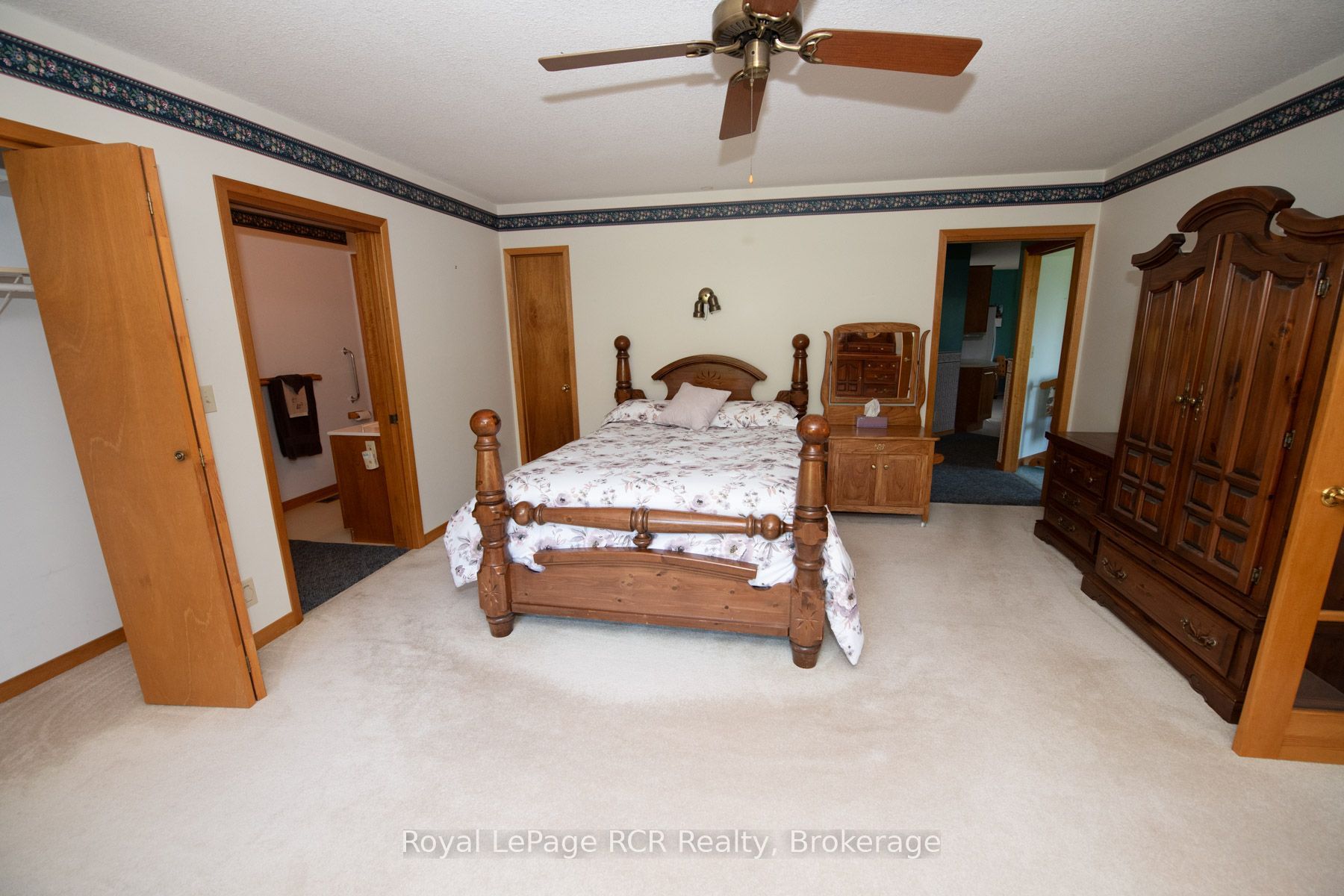 9870 Creek Road Property Photo 26