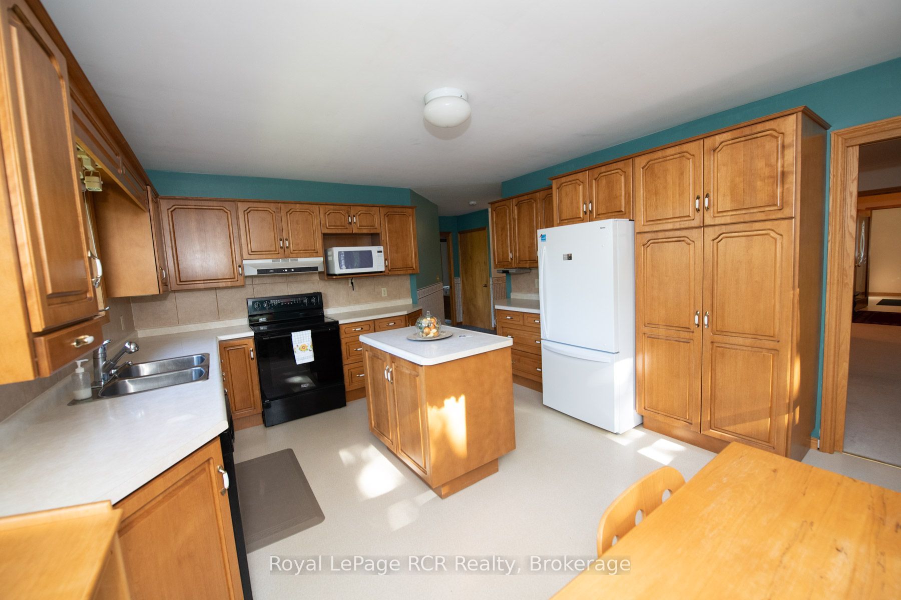 9870 Creek Road Property Photo 32